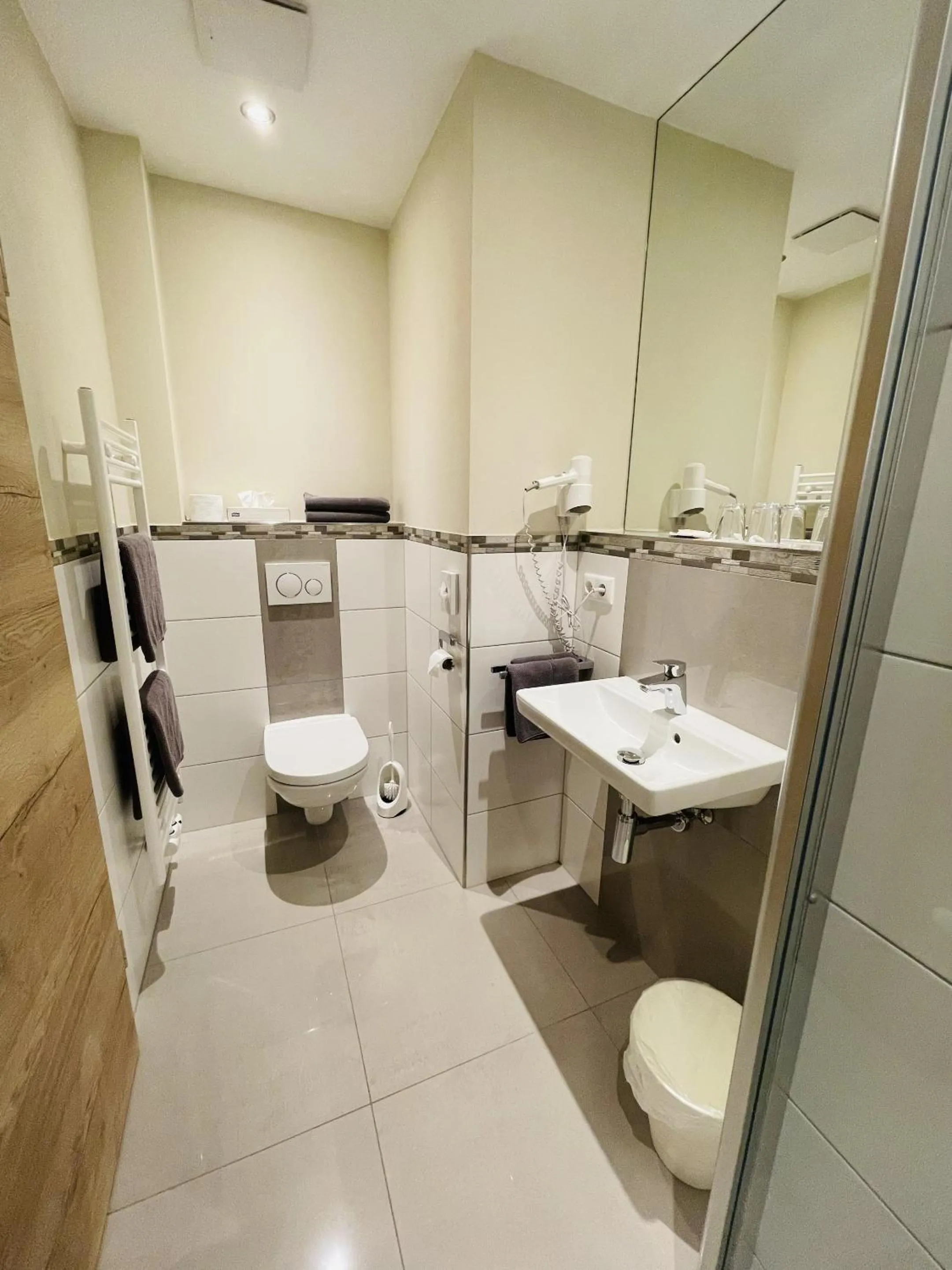 Bathroom in Weinbergs Loge