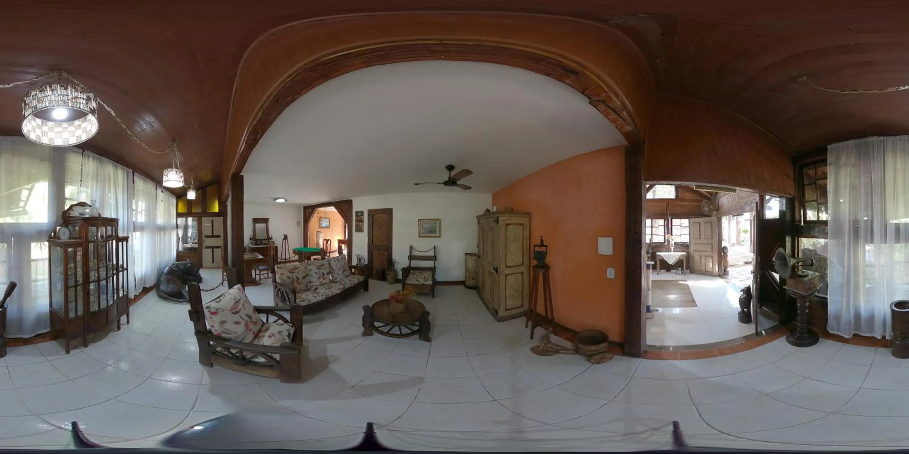 Communal lounge/ TV room in Quari Quara BY MN Hotéis