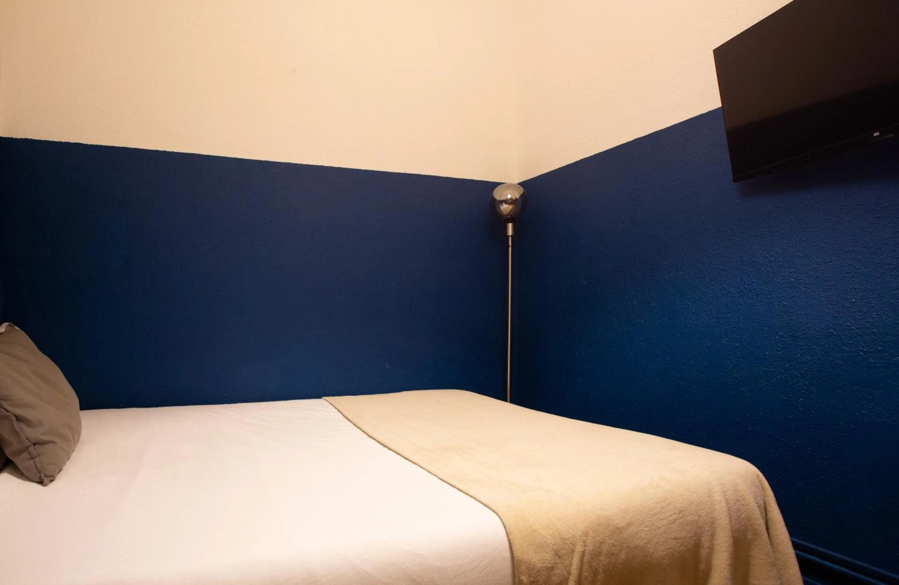 Bedroom, Bed in Mambo Tango