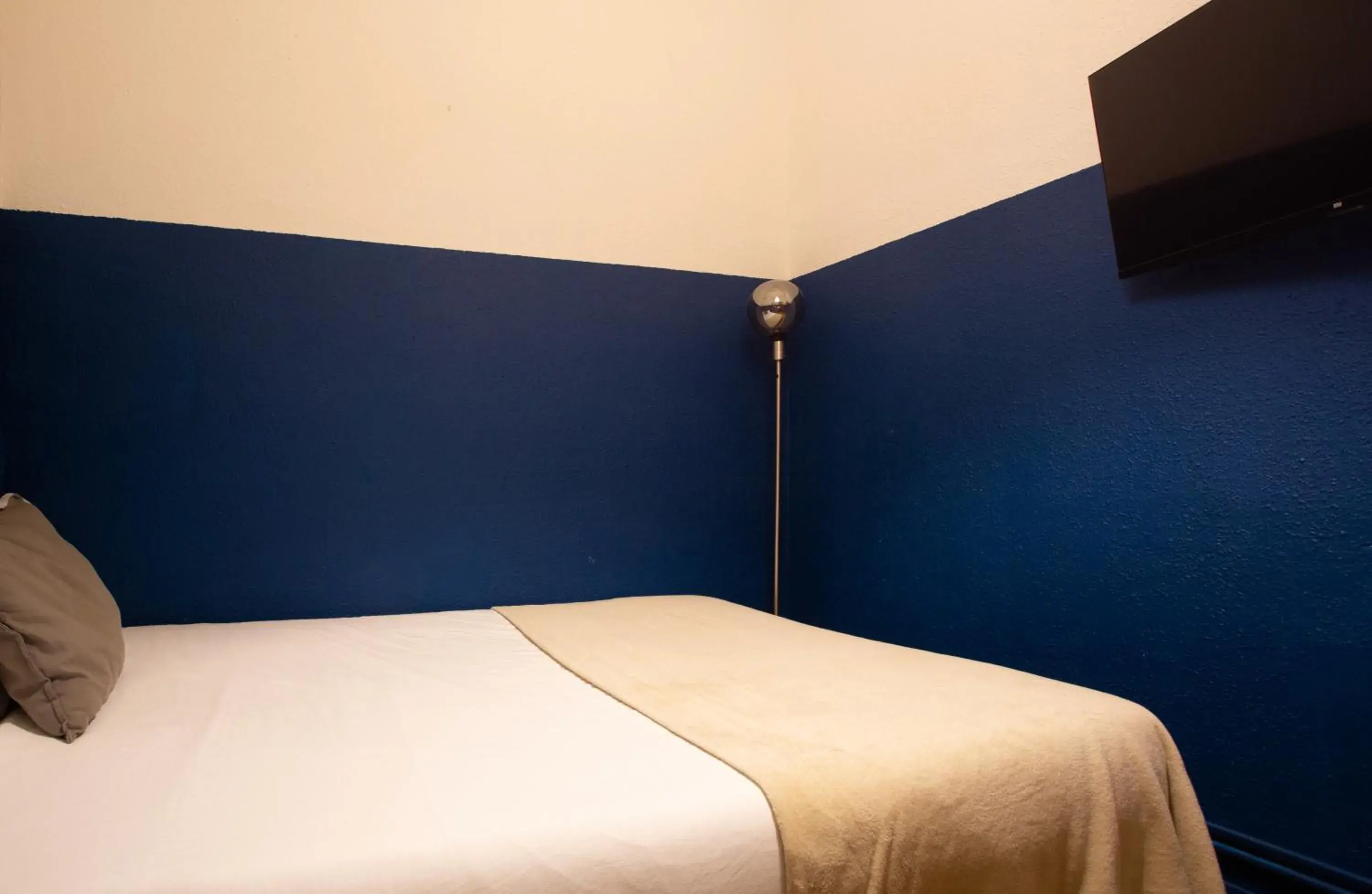 Bedroom, Bed in Mambo Tango Bedroom, Bed in Mambo Tango