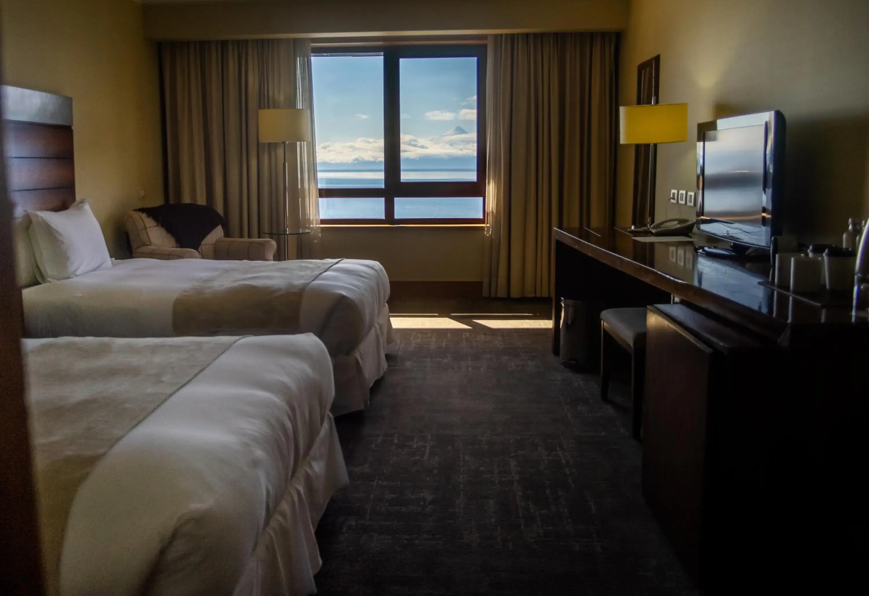 Premium Twin Room with View - Non-Smoking in Radisson Hotel Puerto Varas Premium Twin Room with View - Non-Smoking in Radisson Hotel Puerto Varas