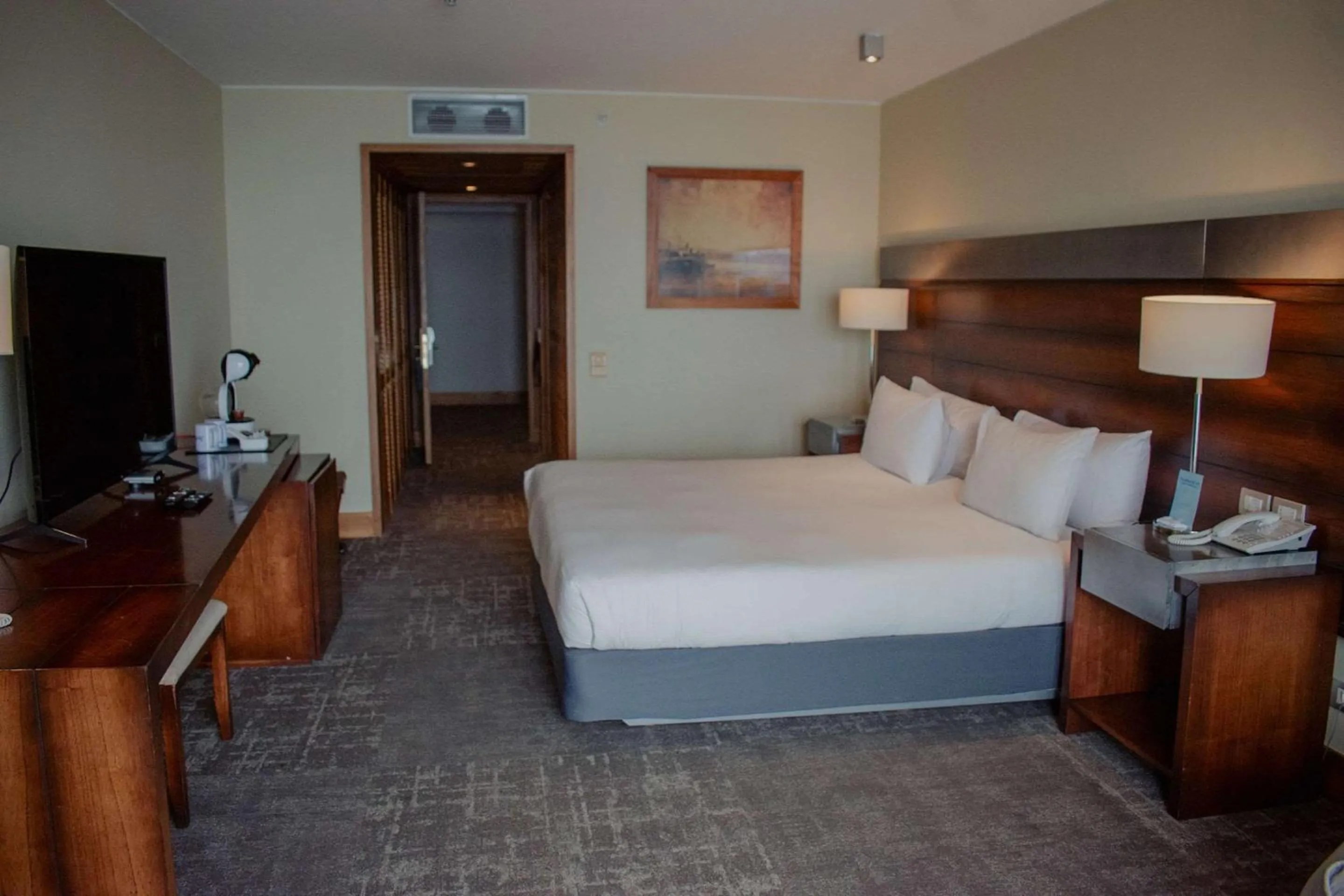 Bedroom, Bed in Radisson Hotel Puerto Varas