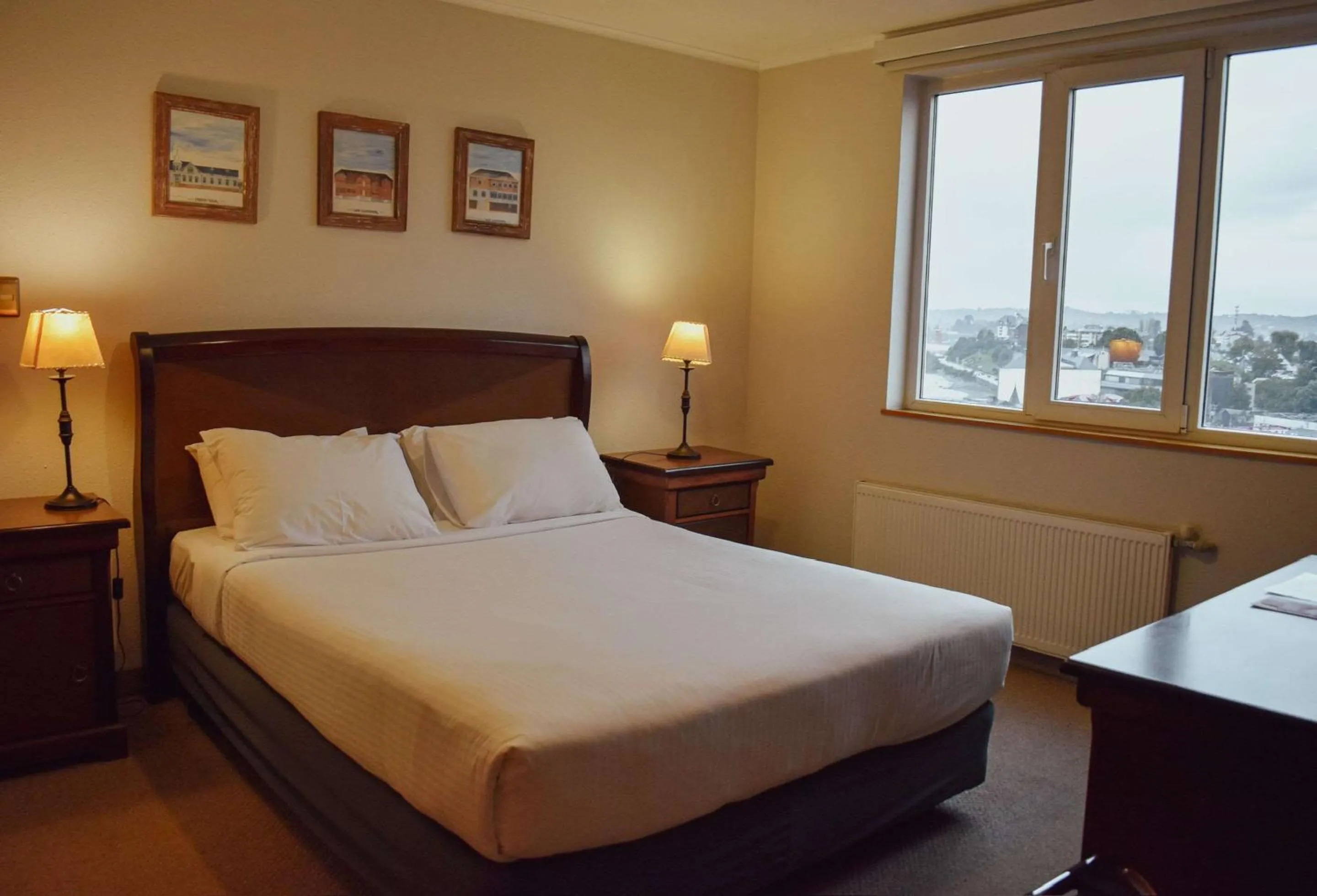 Bedroom, Bed in Park Inn by Radisson Puerto Varas