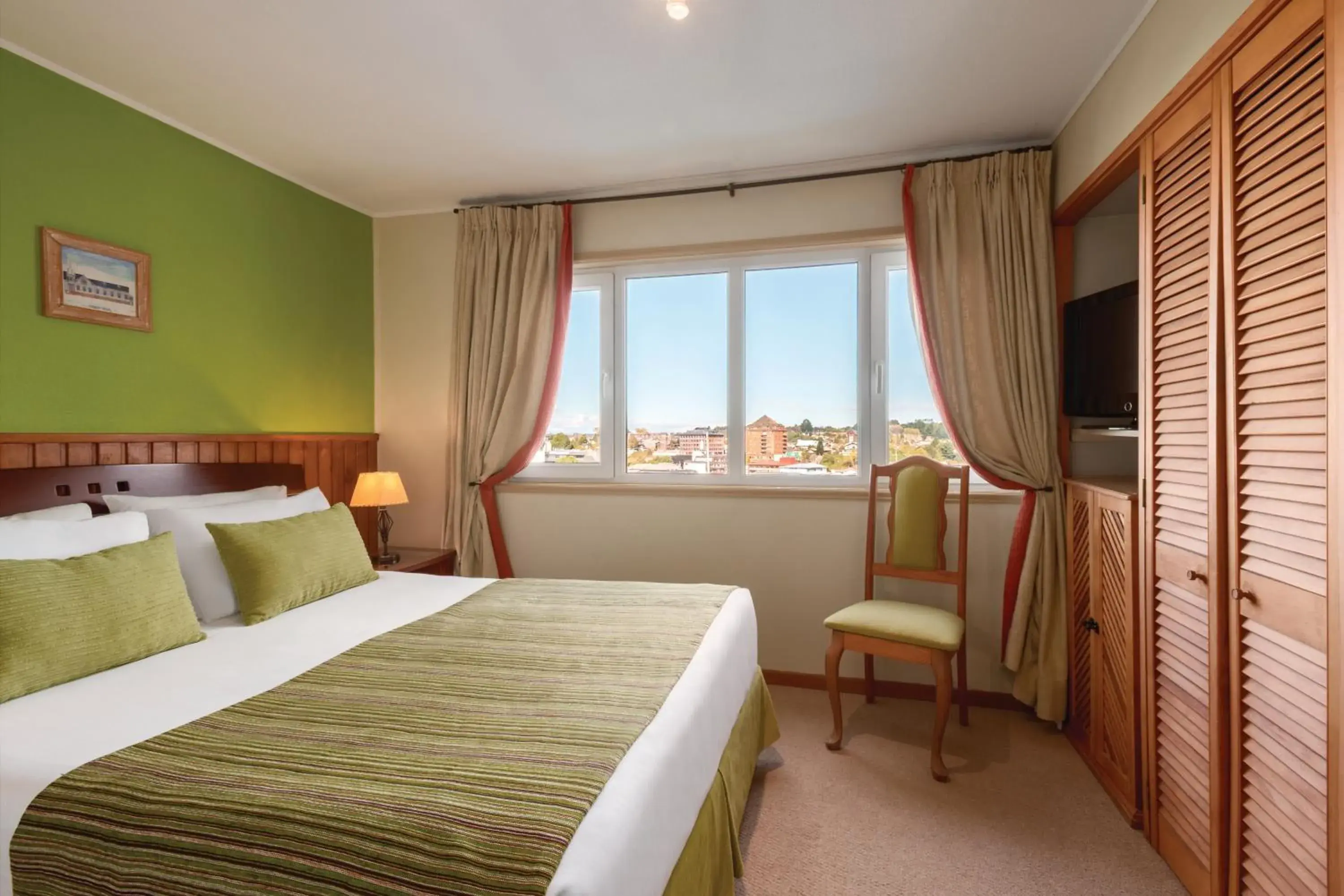 Bedroom, Bed in Park Inn by Radisson Puerto Varas Bedroom, Bed in Park Inn by Radisson Puerto Varas