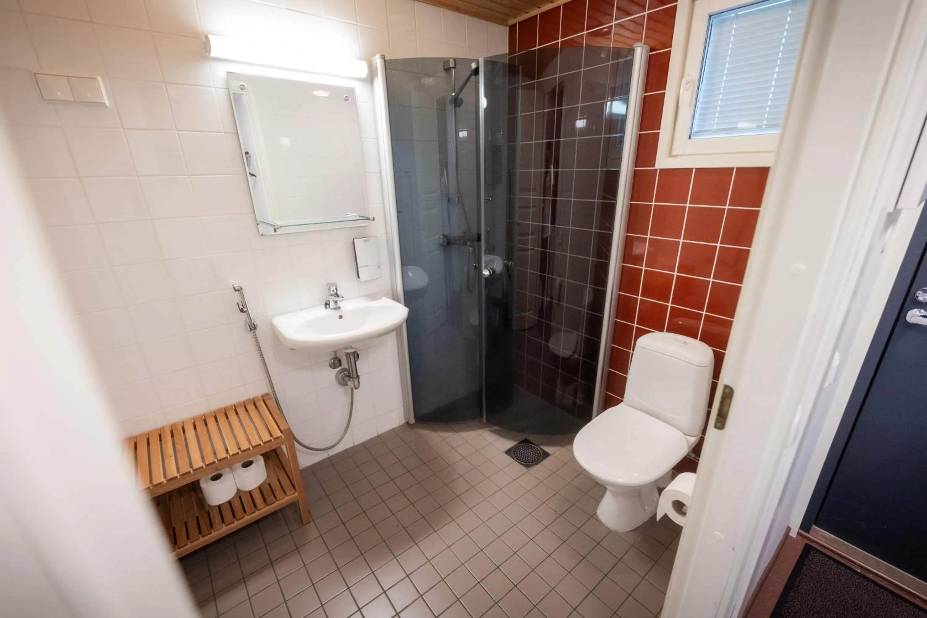 Shower in Oravi Apartments