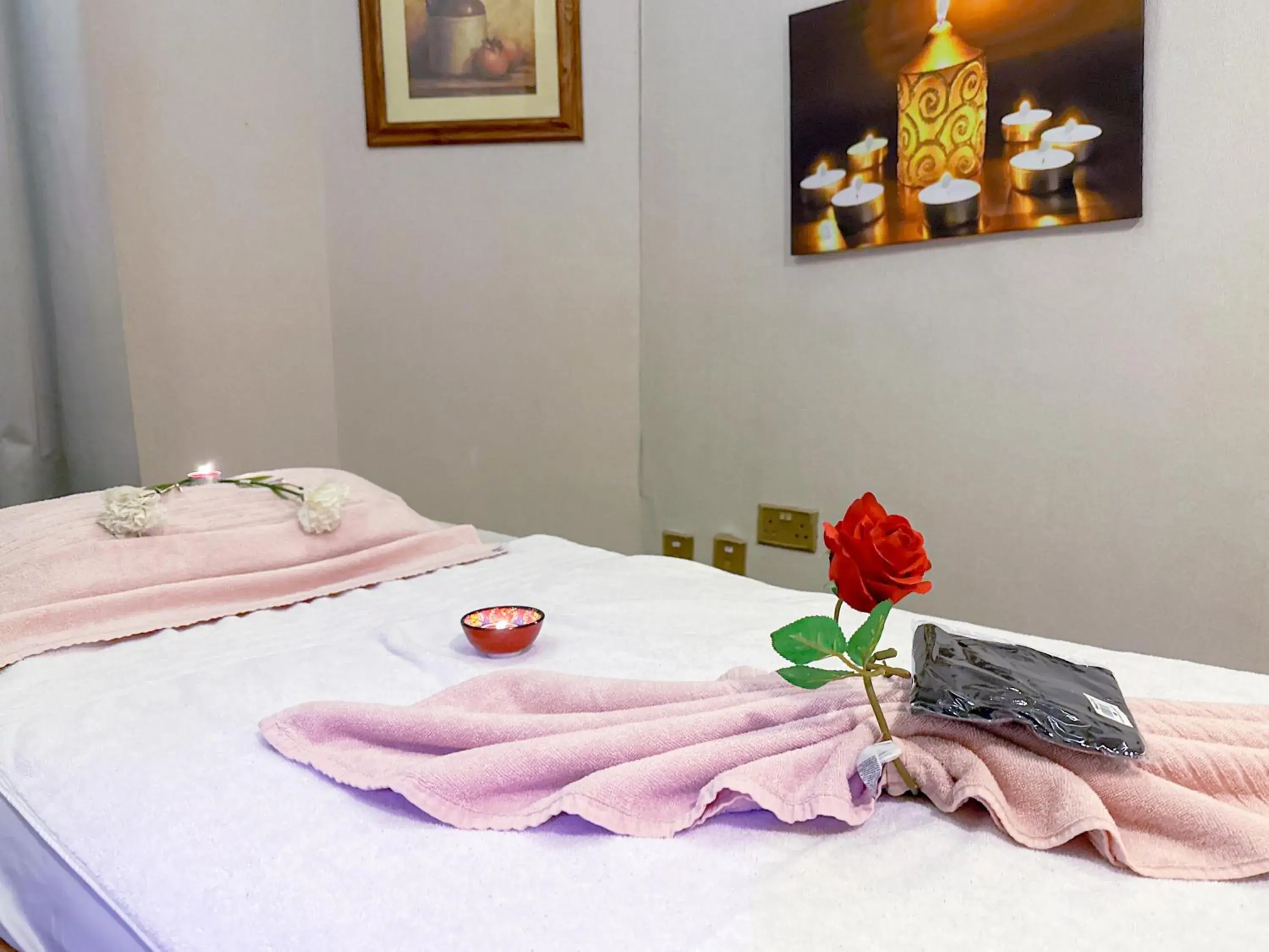 Massage, Bed in The Victory Hotel Massage, Bed in The Victory Hotel