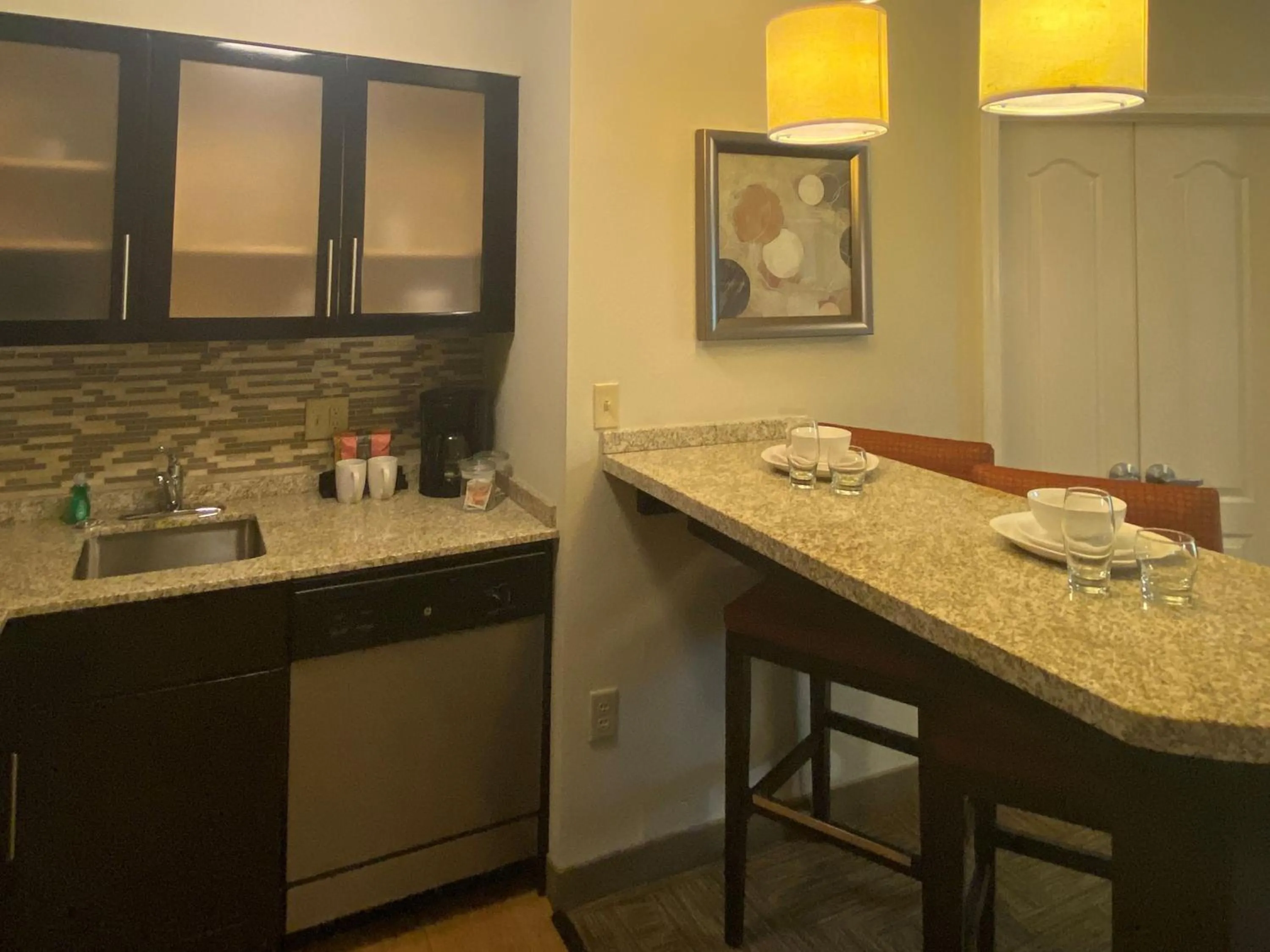 Photo of the whole room in Staybridge Suites Syracuse Liverpool by IHG