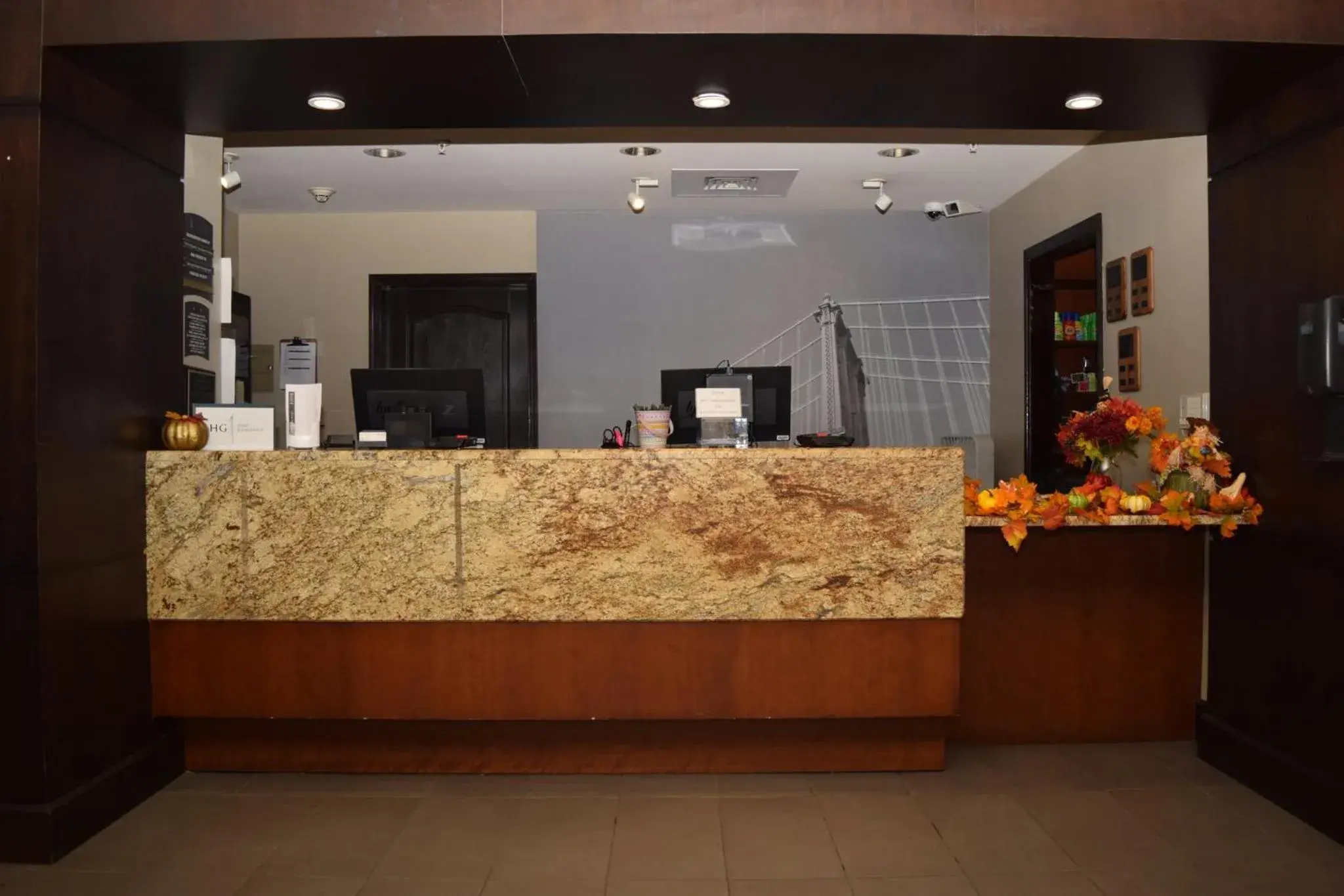 Property building in Staybridge Suites Syracuse Liverpool by IHG Property building in Staybridge Suites Syracuse Liverpool by IHG