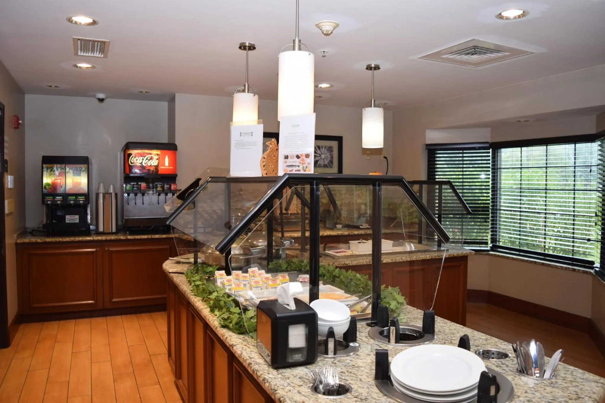 Restaurant/places to eat in Staybridge Suites Syracuse Liverpool by IHG