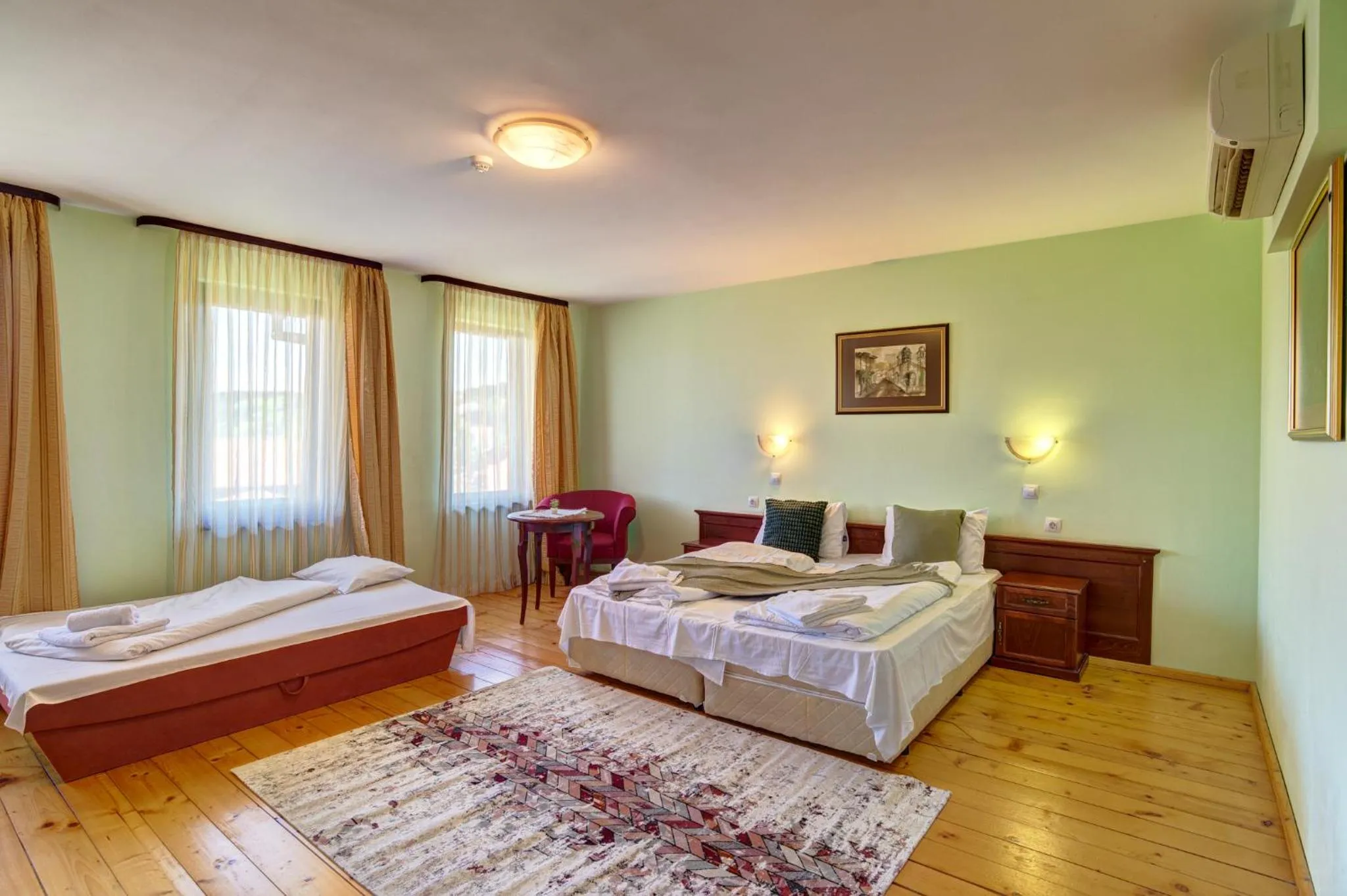 Photo of the whole room, Bed in Rachev Hotel Residence