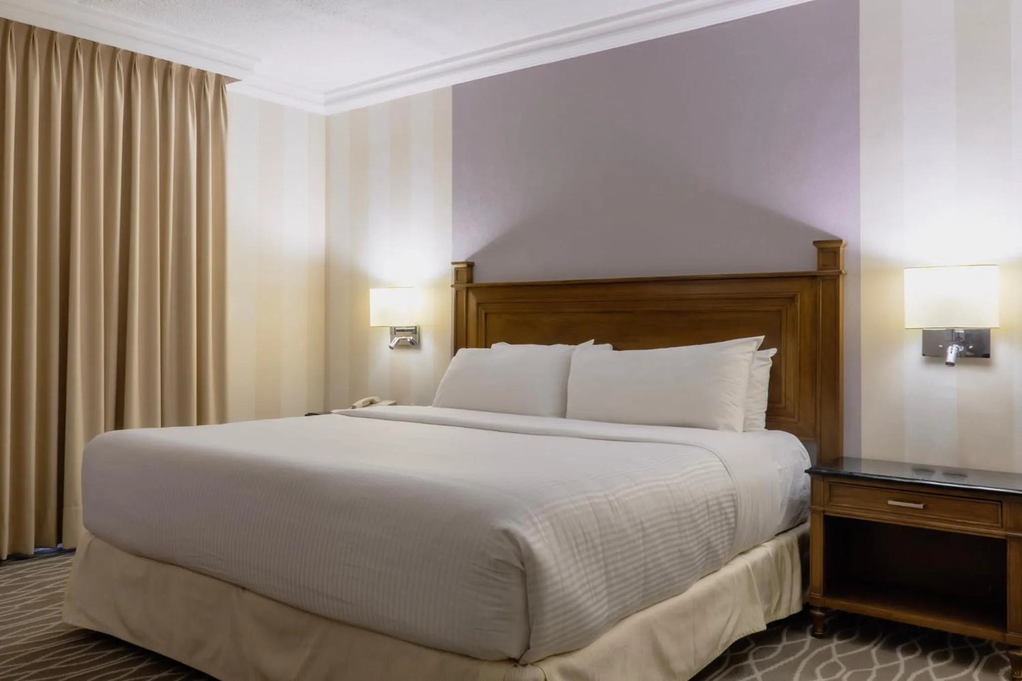 Bedroom, Bed in Gamma Monterrey Gran Hotel Ancira