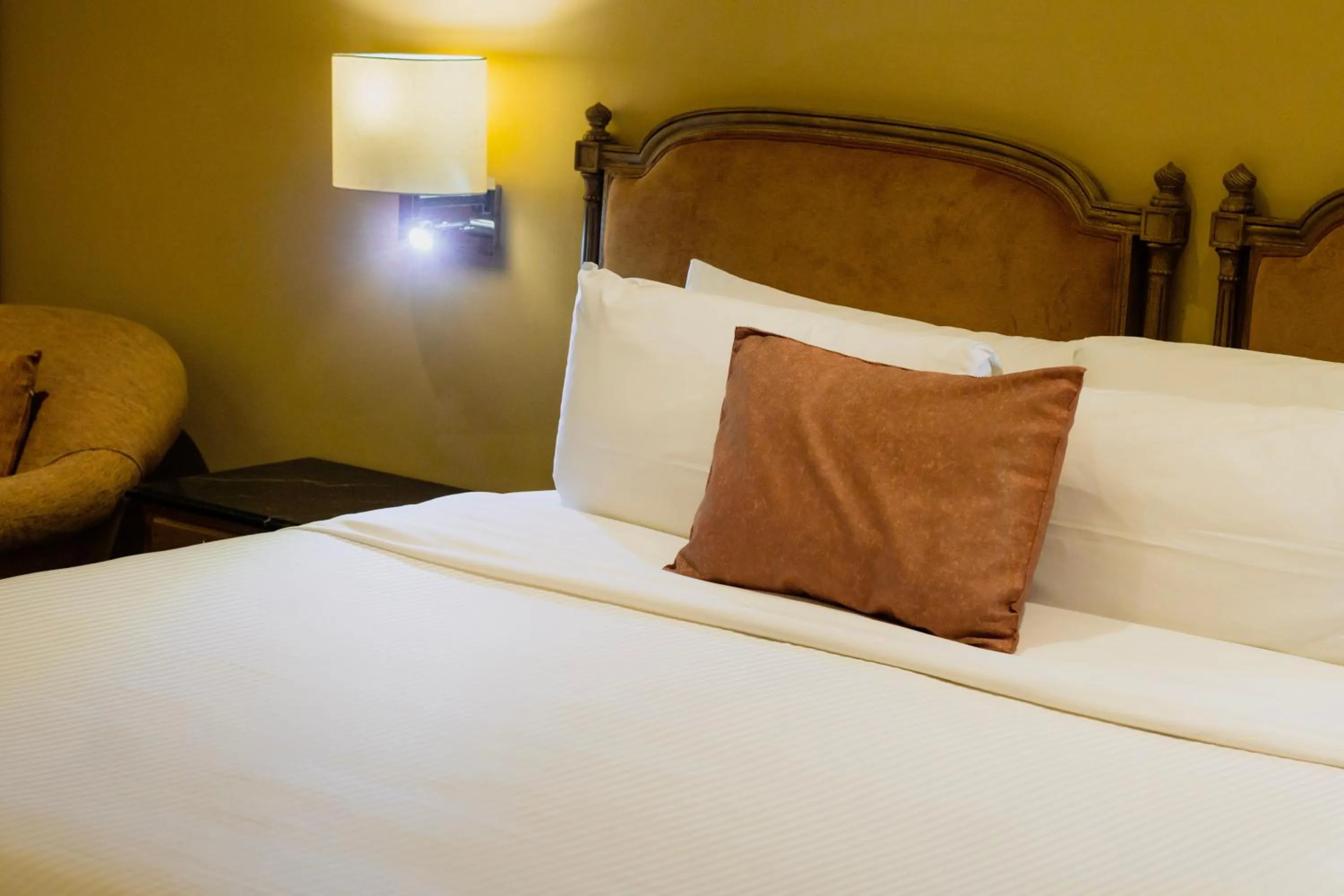 Photo of the whole room, Bed in Gamma Monterrey Gran Hotel Ancira