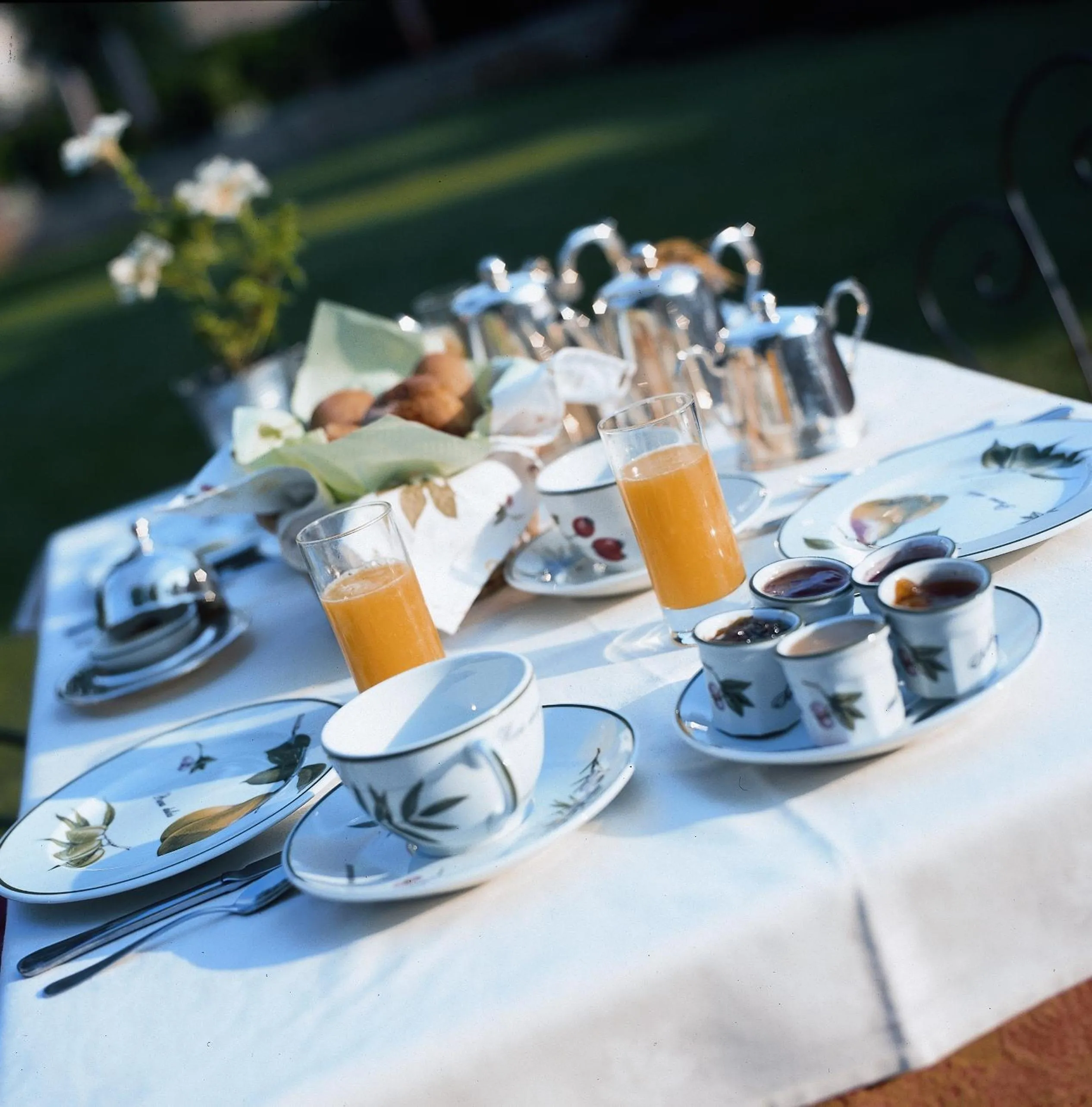 Restaurant/places to eat in Hôtel Les Orangeries