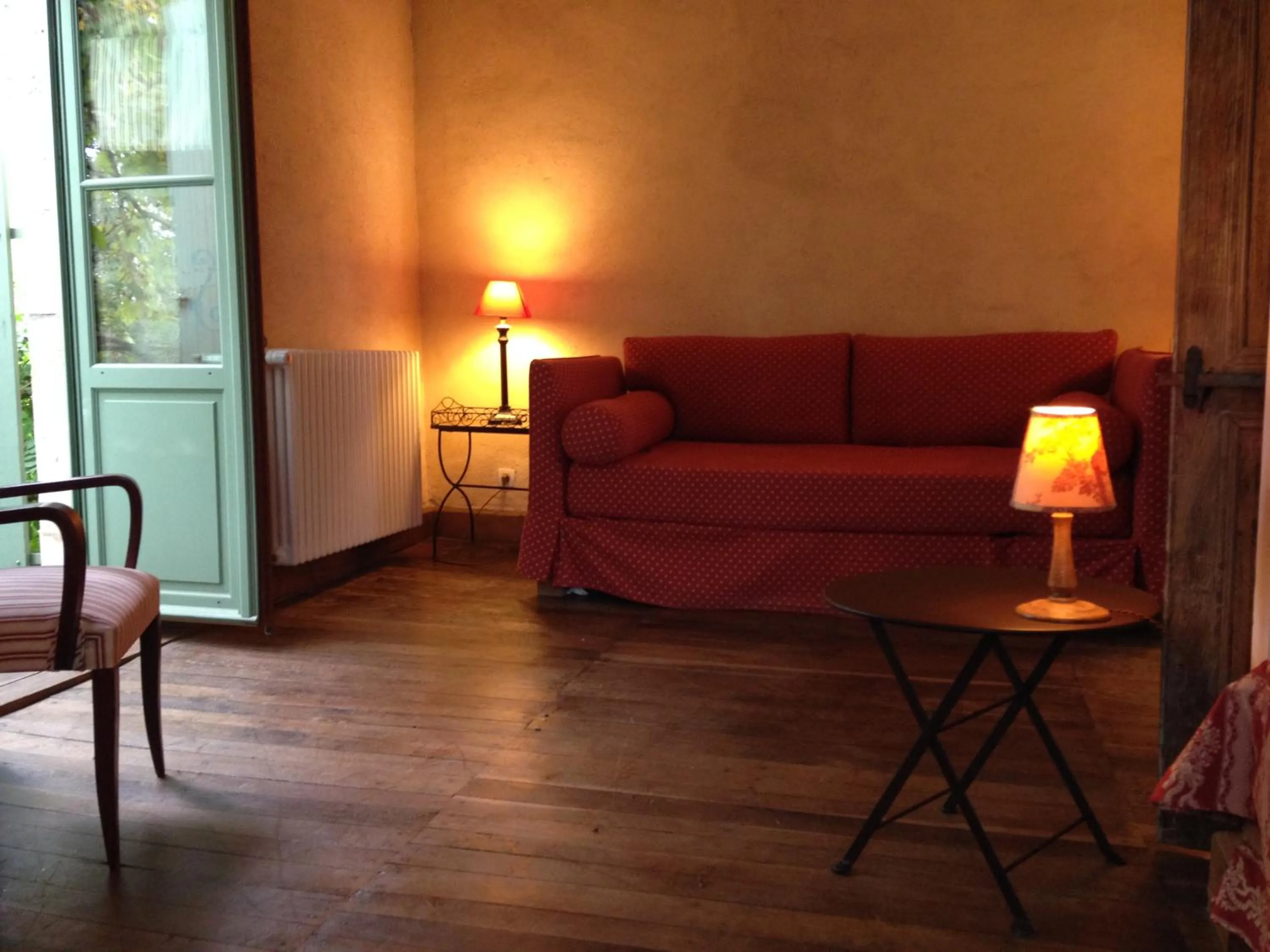 Property building in Hôtel Les Orangeries