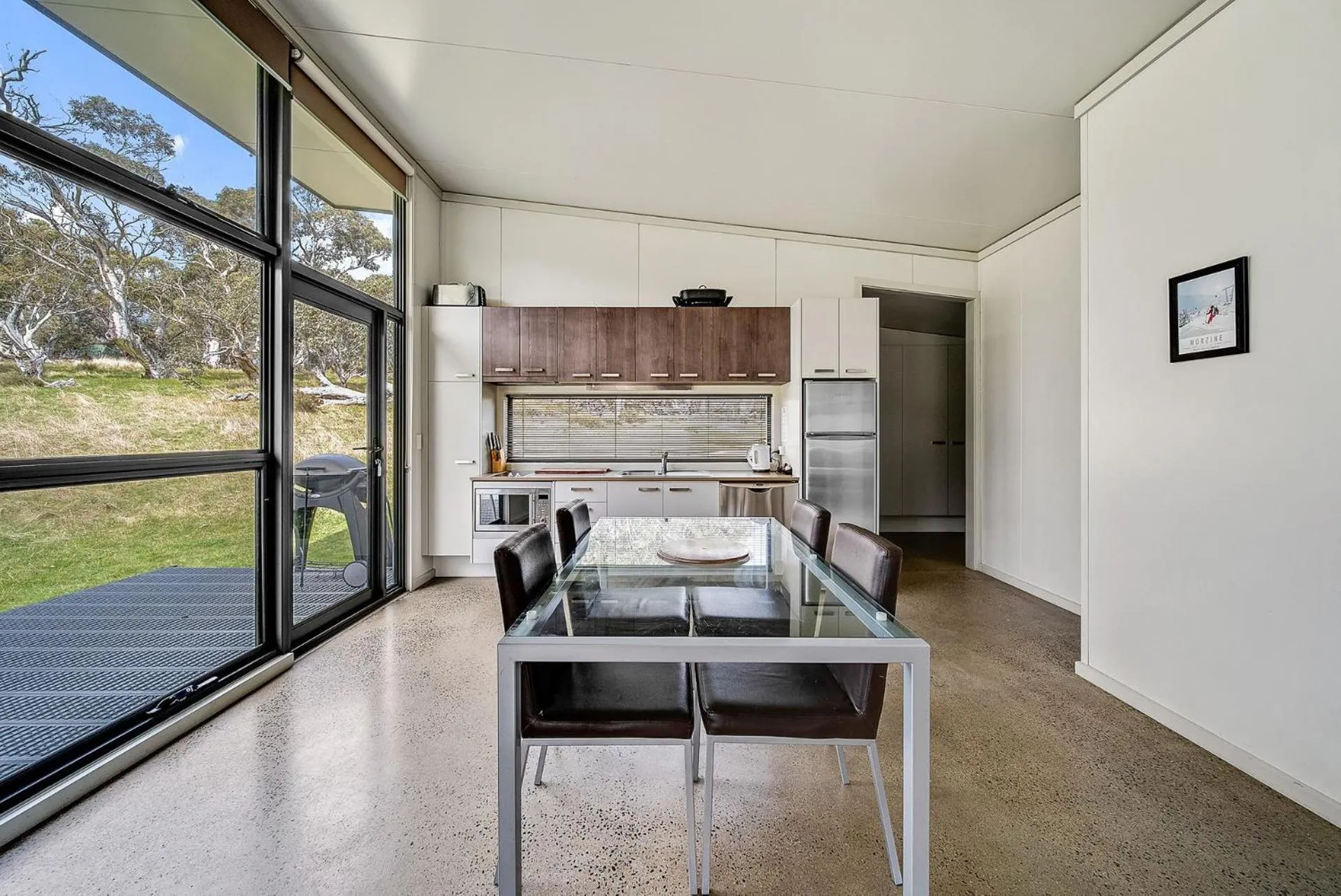 Ecocrackenback 16 Sustainable chalet. Stay 3, Pay 2 Summer 2026