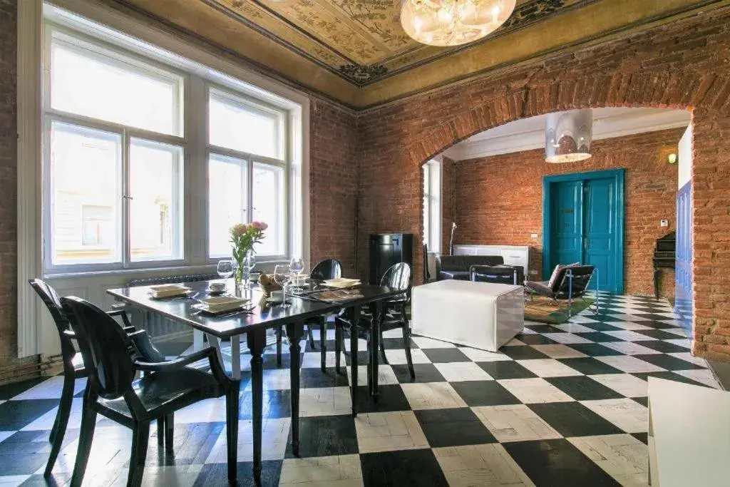 Living room in Old Town - Dusni Apartments Living room in Old Town - Dusni Apartments