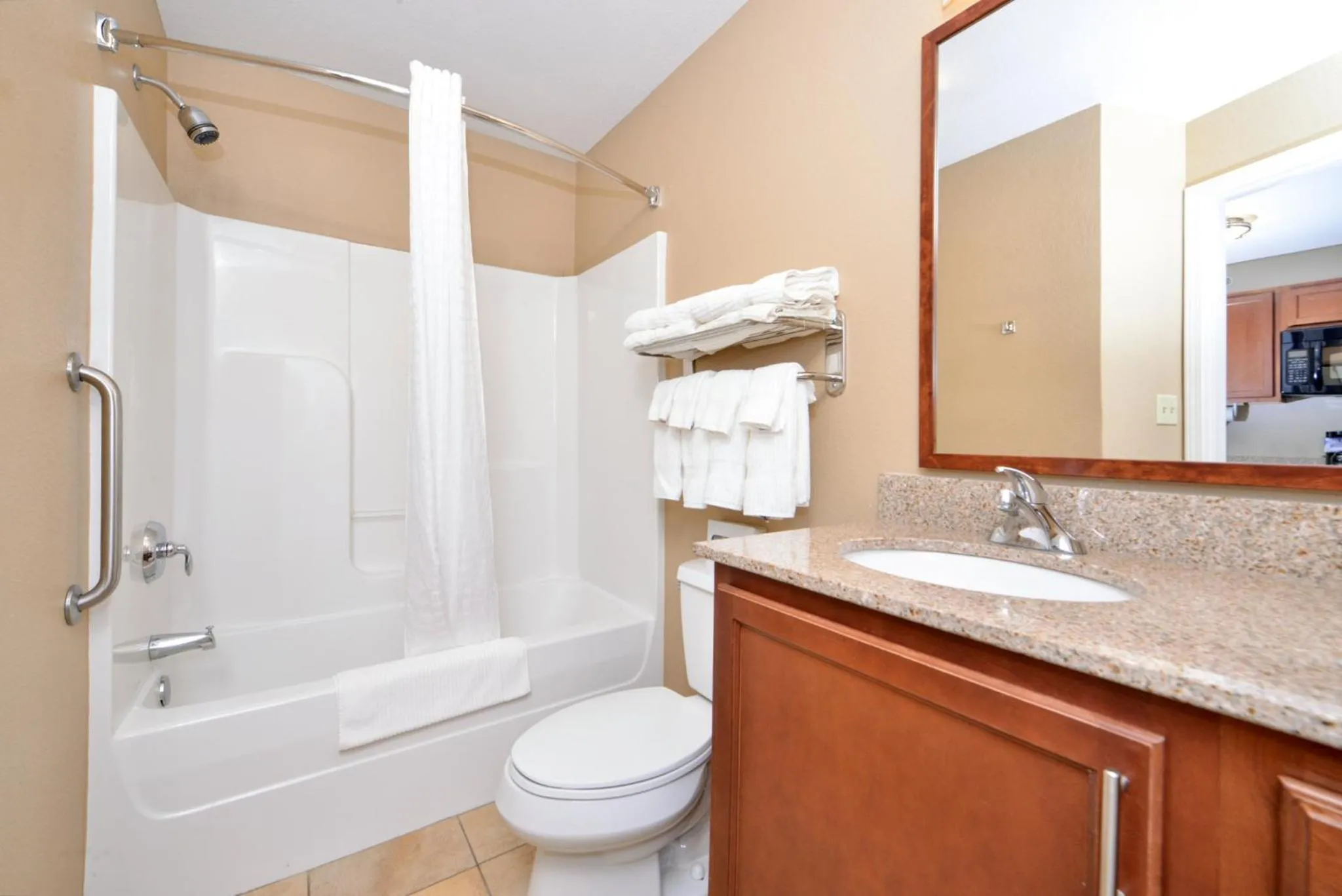 Bathroom in Candlewood Suites Kansas City Northeast by IHG
