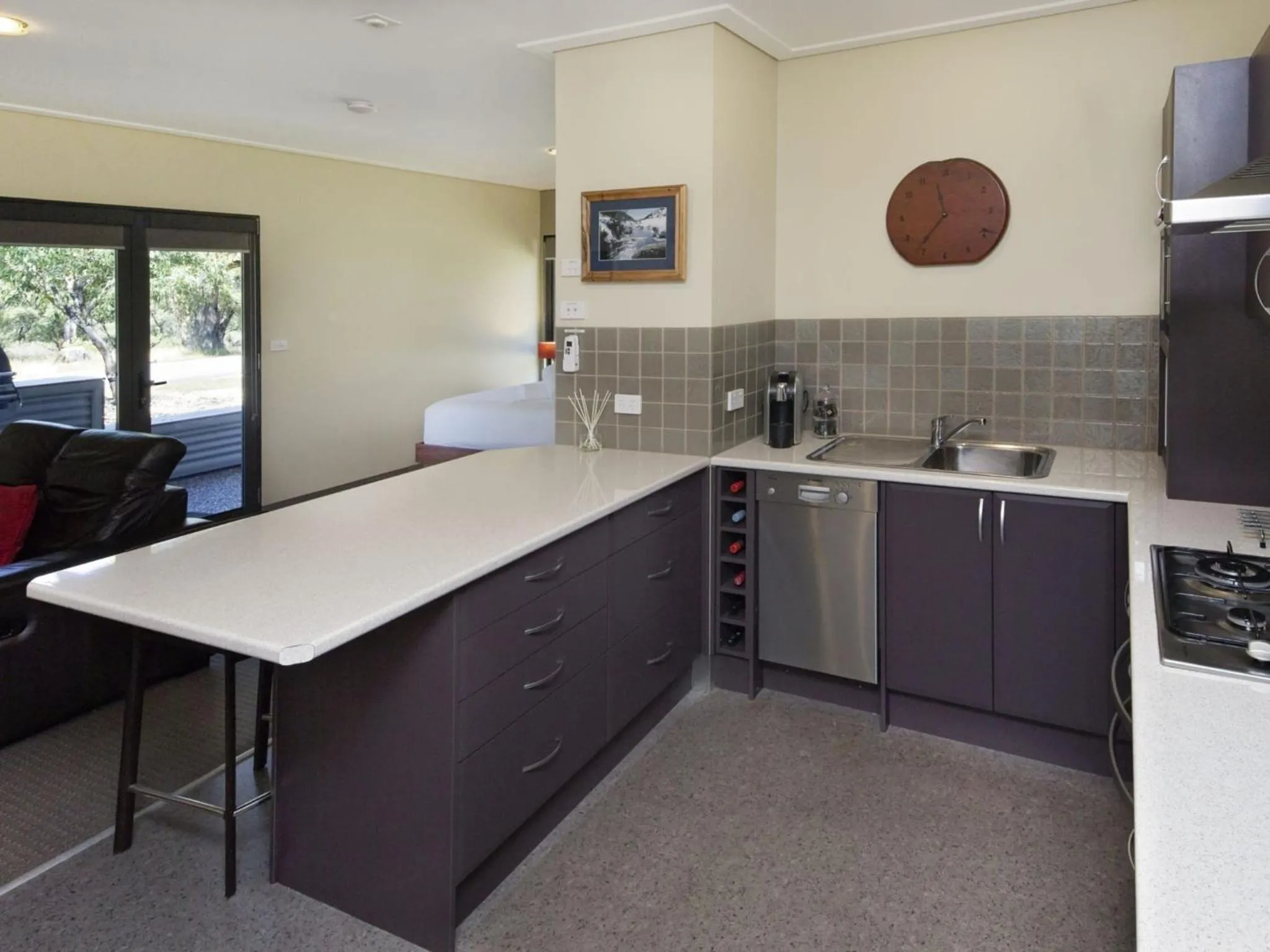 Kickenback Studio - Gym l Indoor Pool l Tennis l Air-Con l WiFi l BBQ