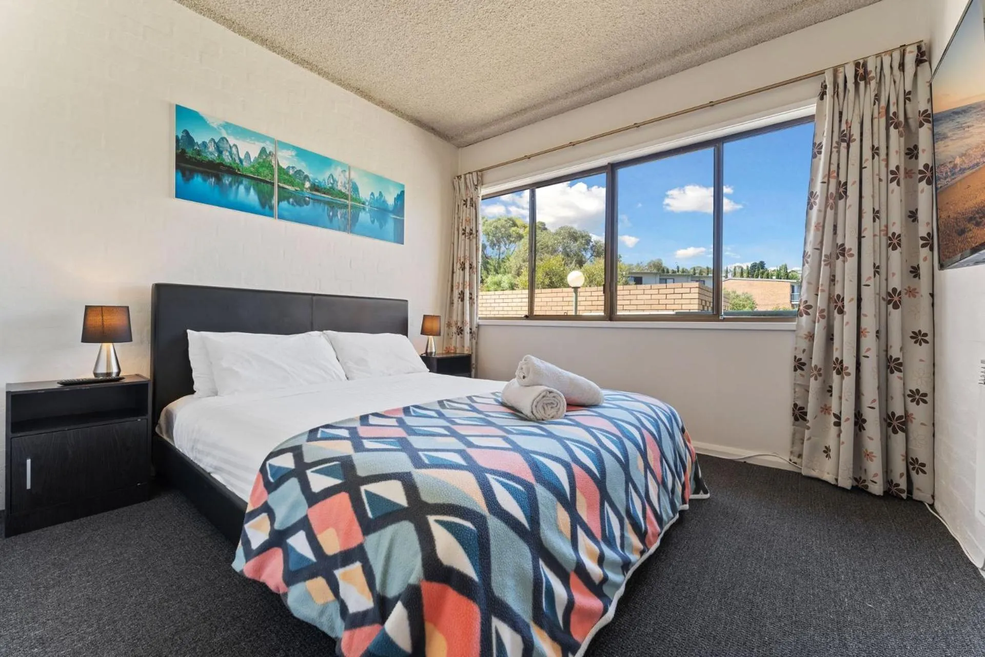 Bed in Alpine Mountain View 39 - 3BR l Swimming Pool l Air-Con l WiFi