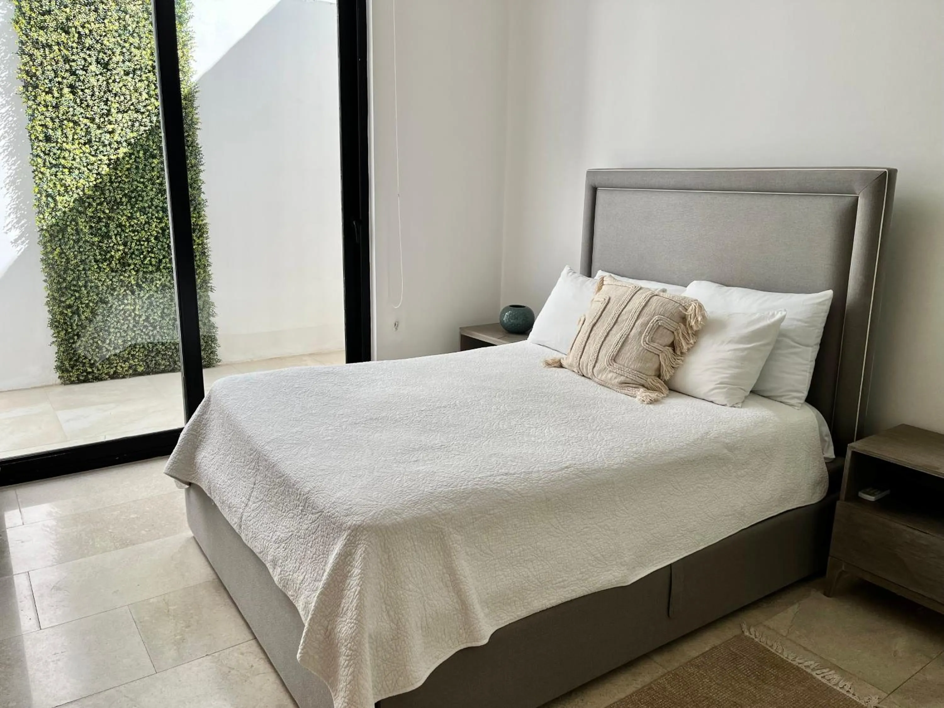 Luxury 5th Avenue Menesse 32