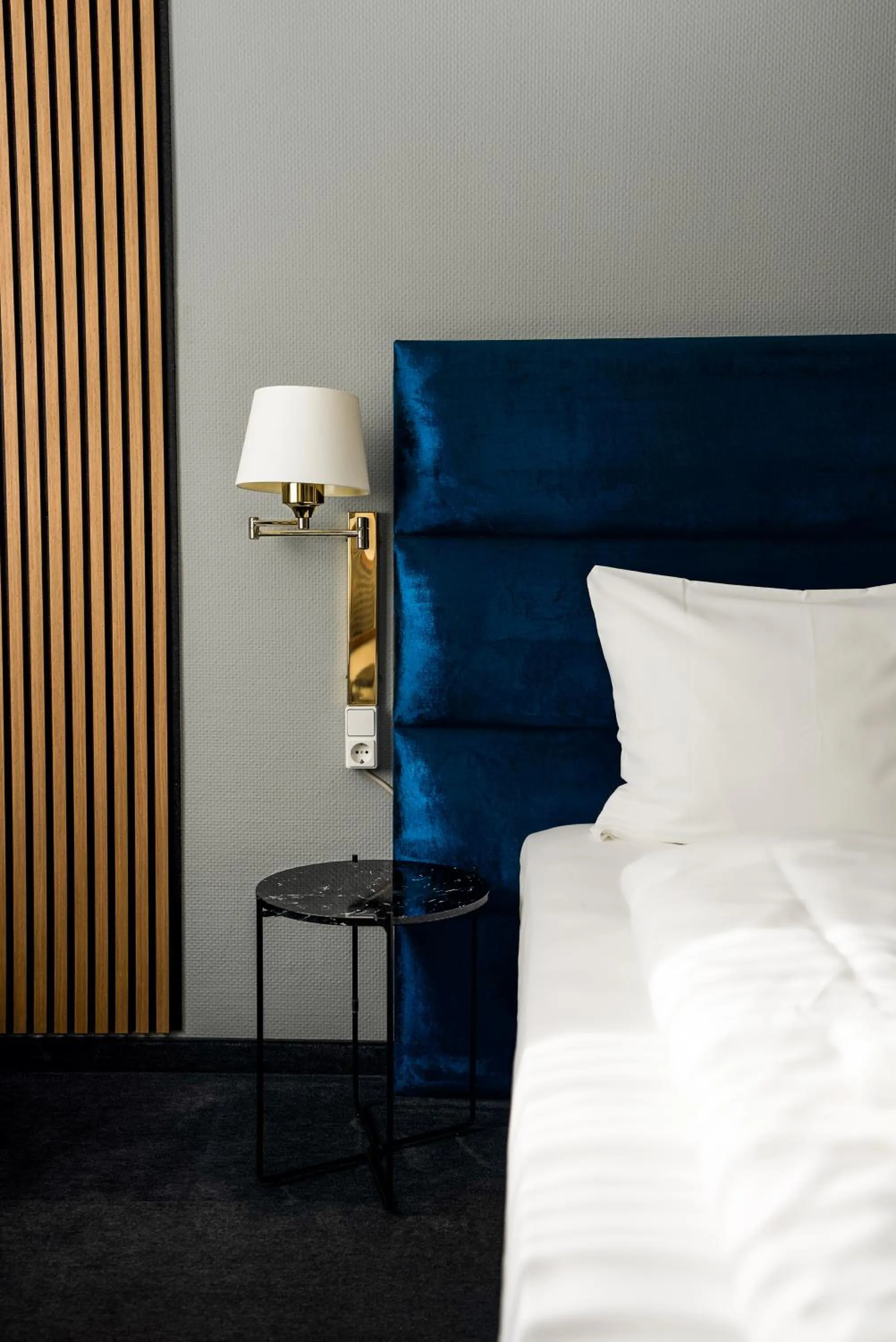 Bed in Hotel Frechener Hof