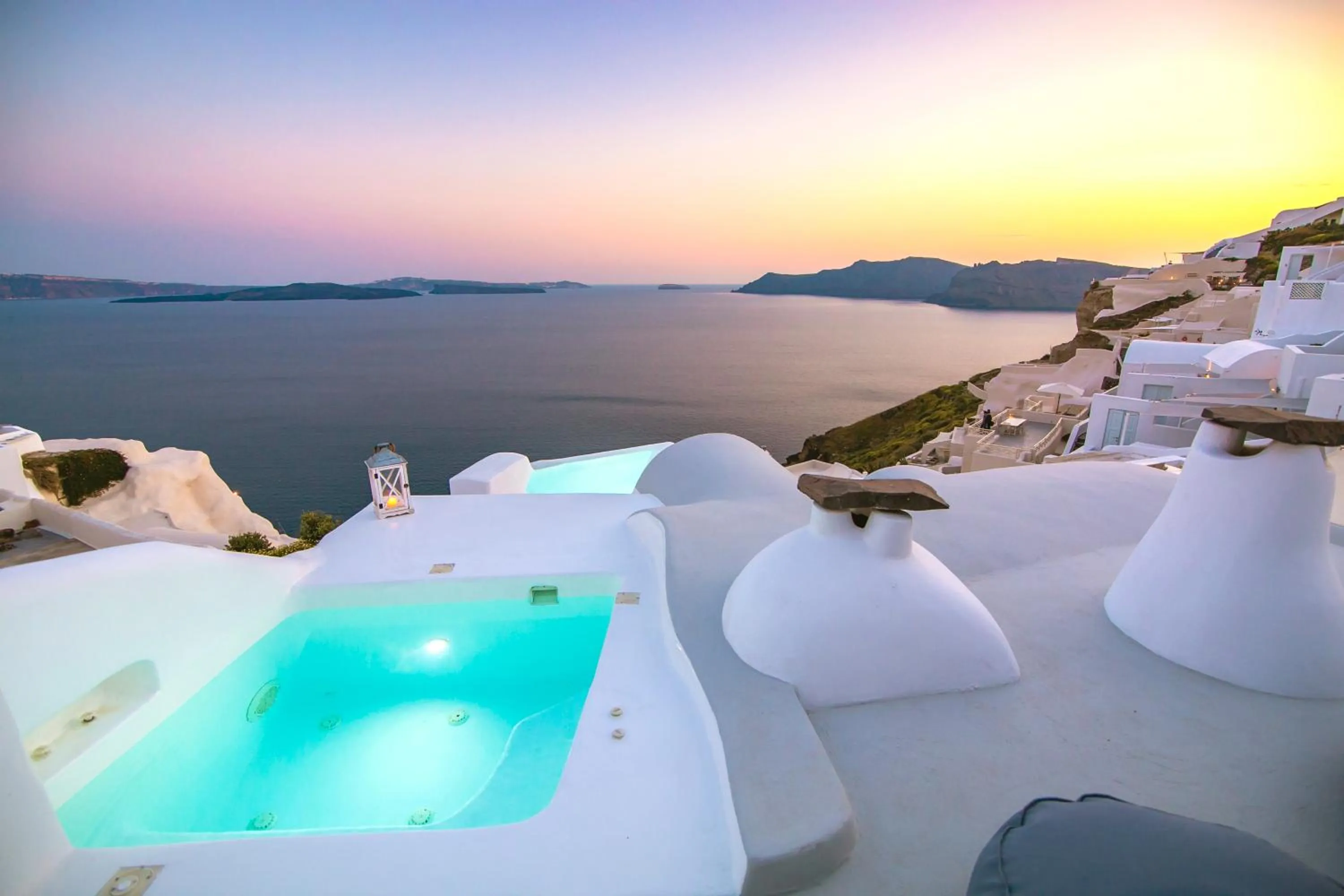 Hot Tub in Onar Villas Oia - Onar Hotels Collection