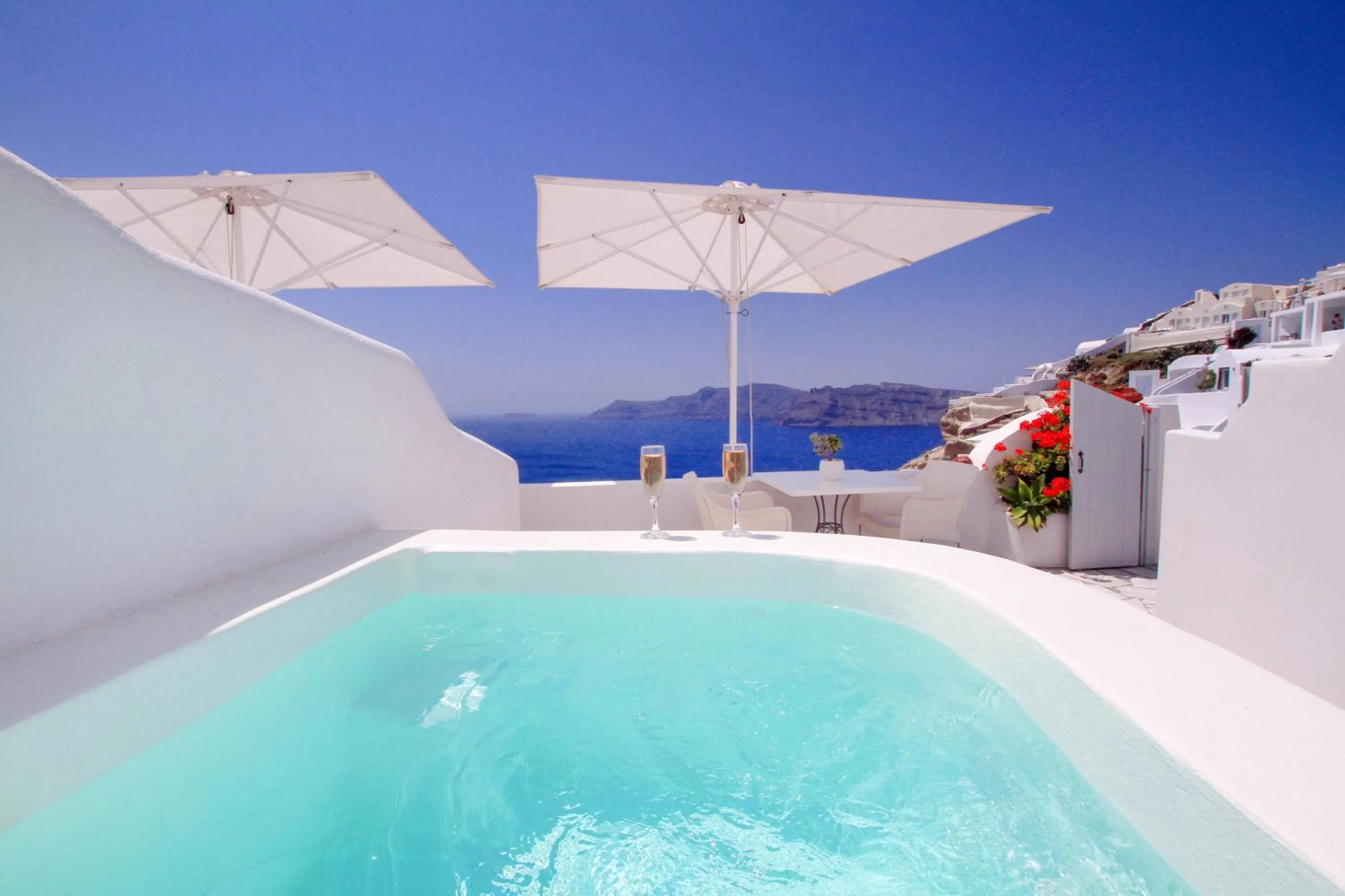 Balcony/Terrace in Onar Villas Oia - Onar Hotels Collection