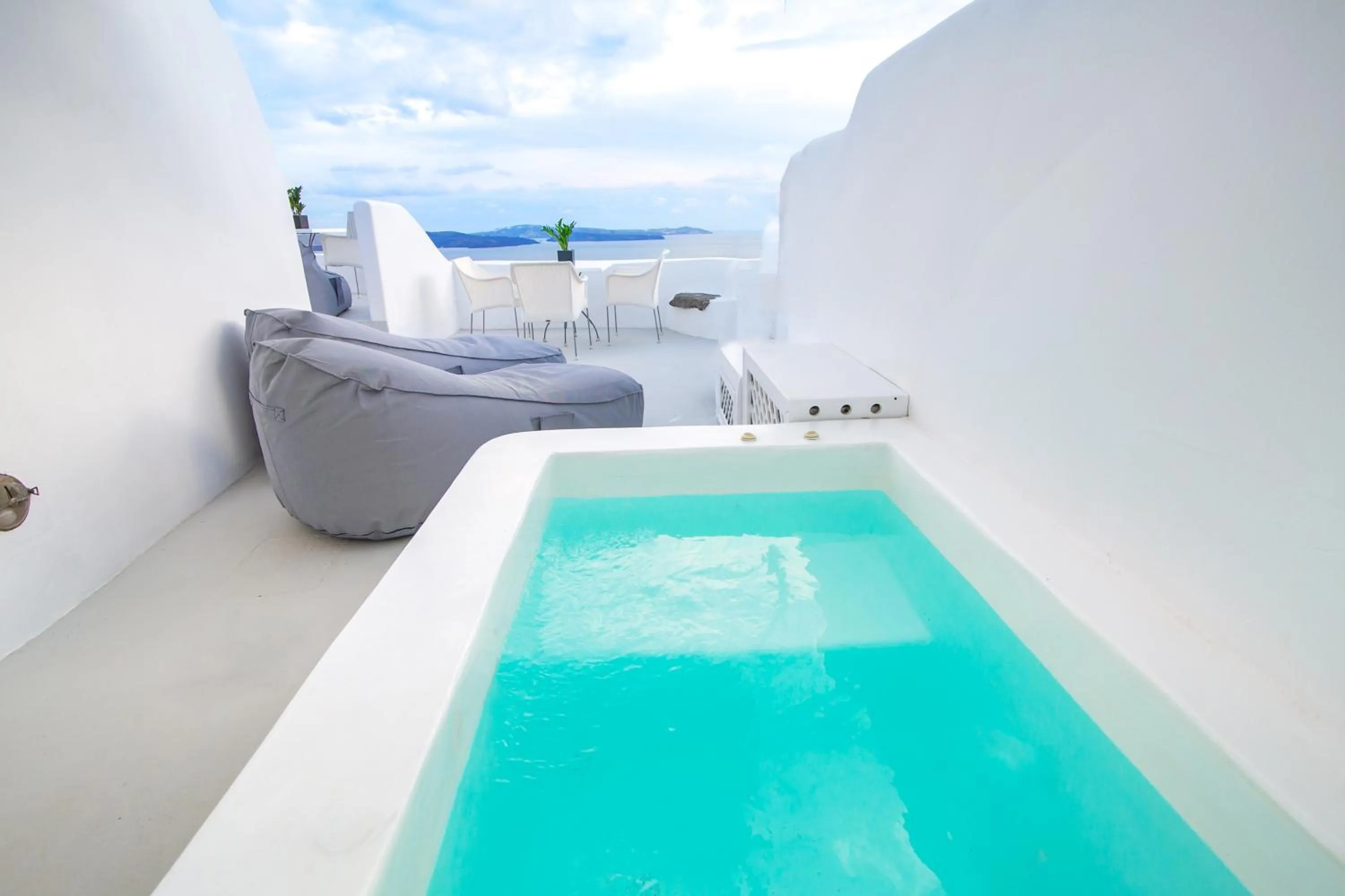 Balcony/Terrace in Onar Villas Oia - Onar Hotels Collection