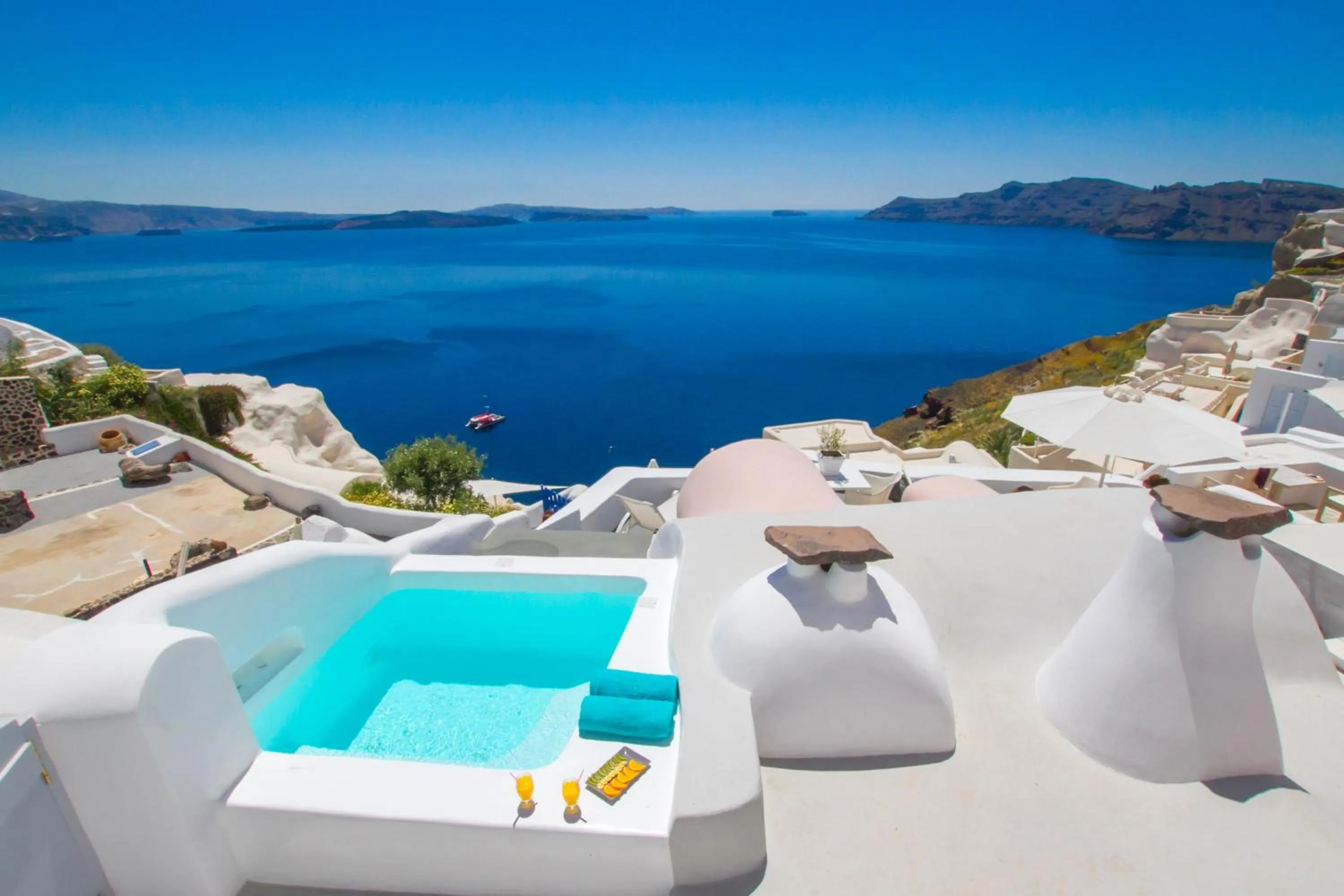 Sea view in Onar Villas Oia - Onar Hotels Collection