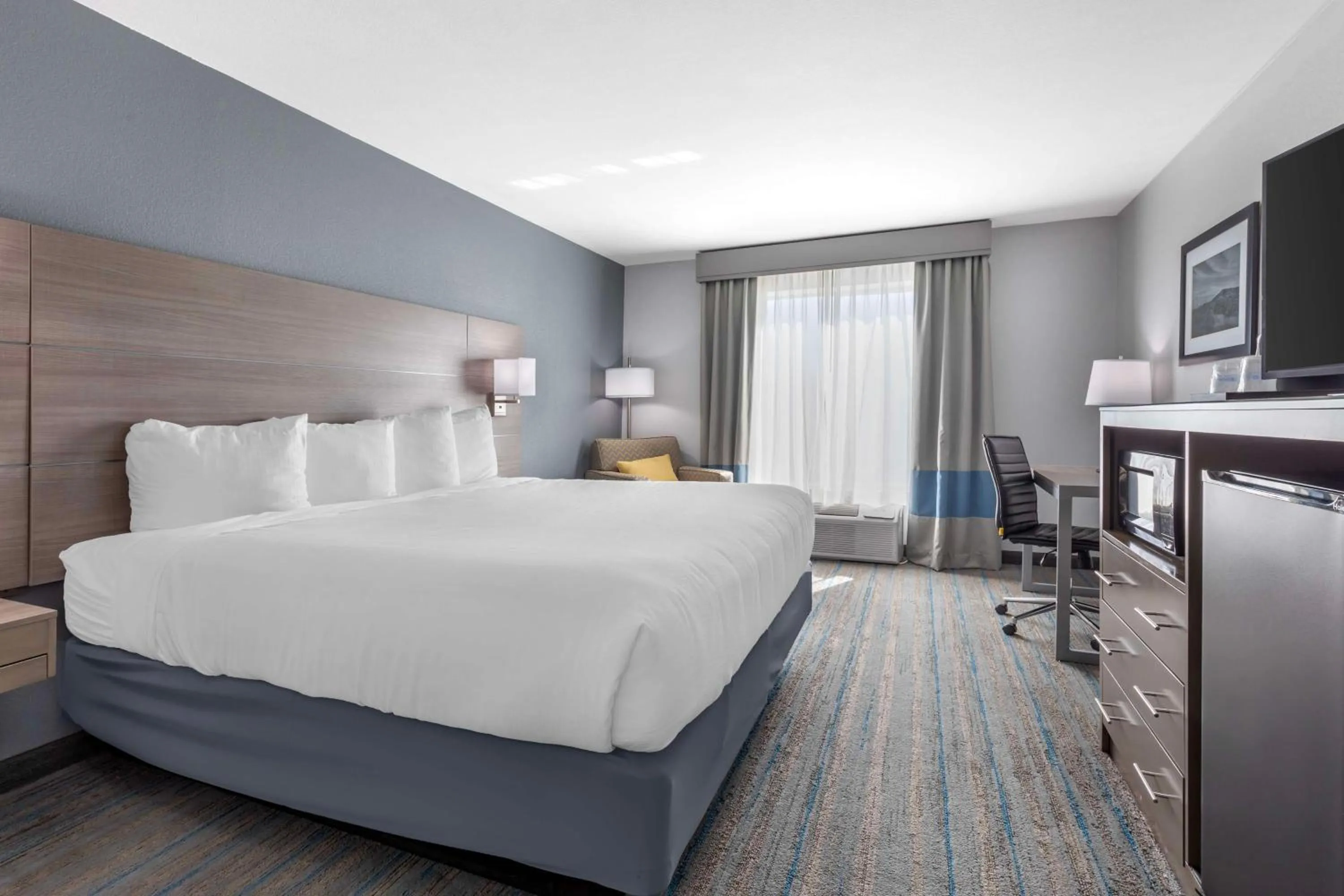 Bedroom, Bed in Best Western Plus Stephenville Inn