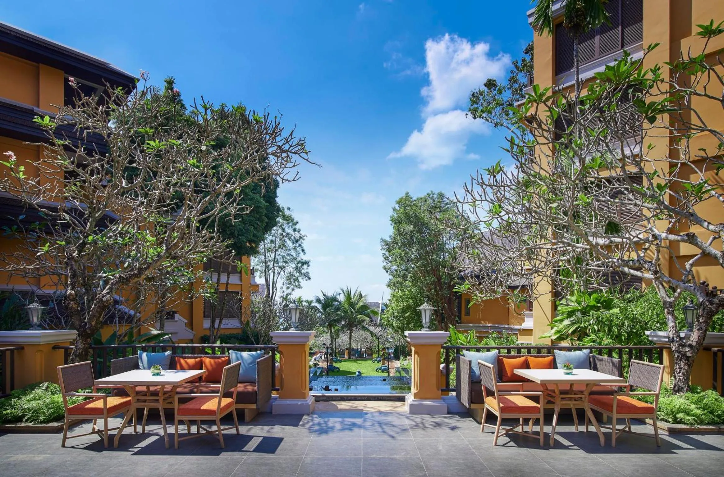 Restaurant/places to eat in Amari Vogue Krabi