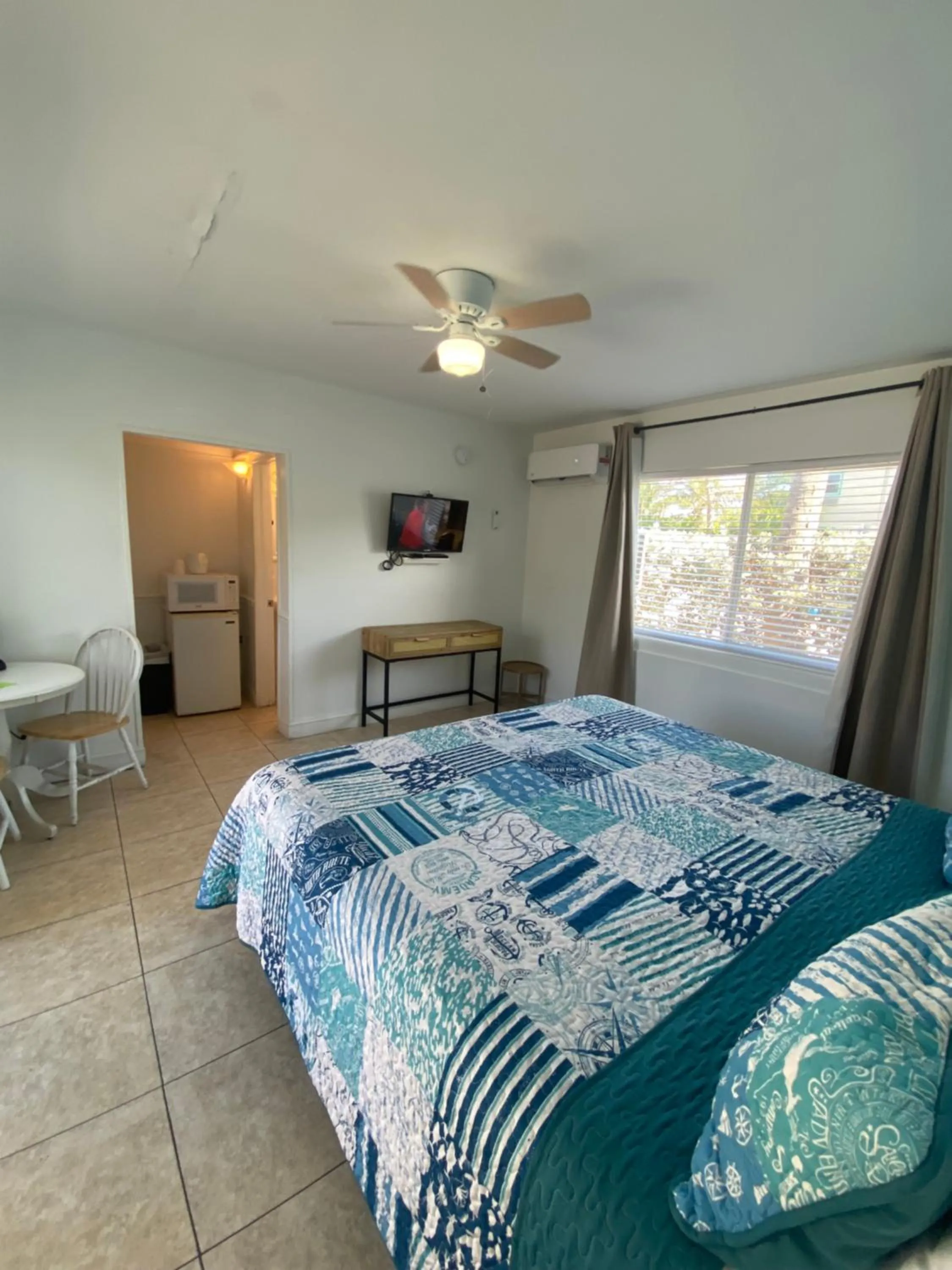 Bed in Kingsail Resort