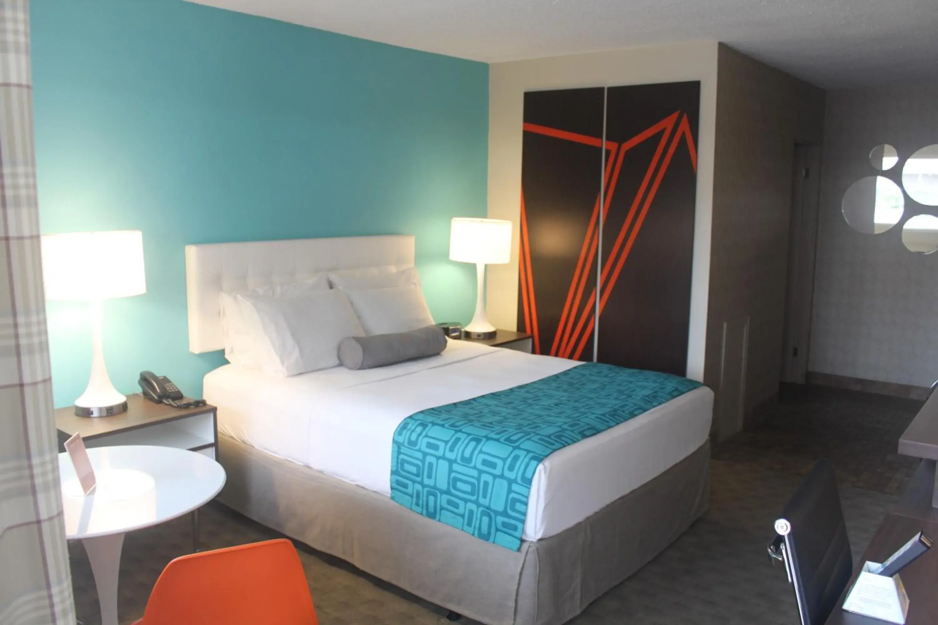 Bed in Howard Johnson Inn by Wyndham Kingston Bed in Howard Johnson Inn by Wyndham Kingston