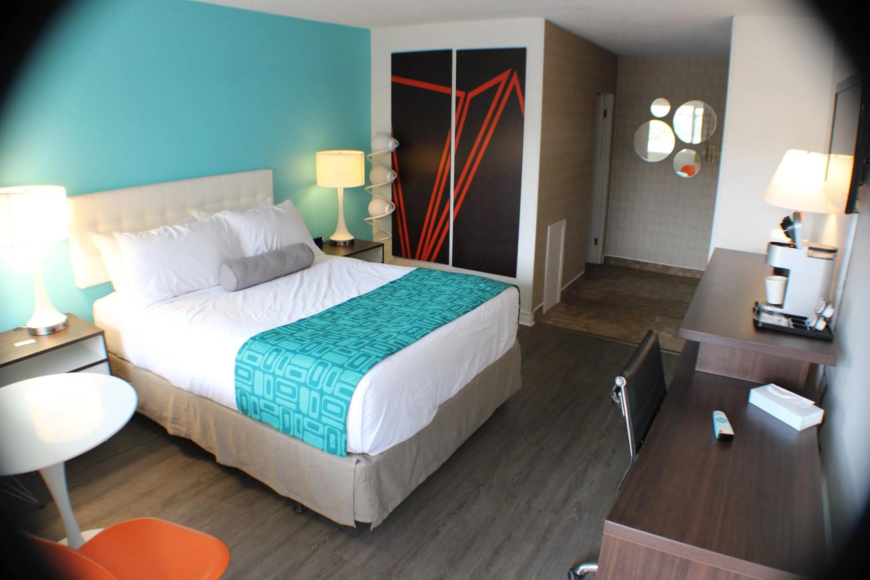 Bedroom, Bed in Howard Johnson Inn by Wyndham Kingston