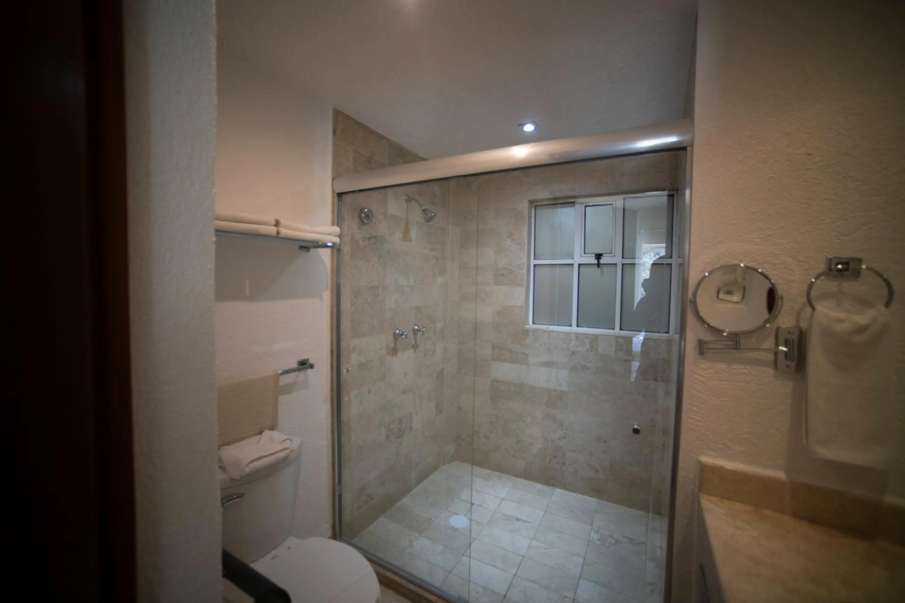 Bathroom in Hotel Marques Del Valle