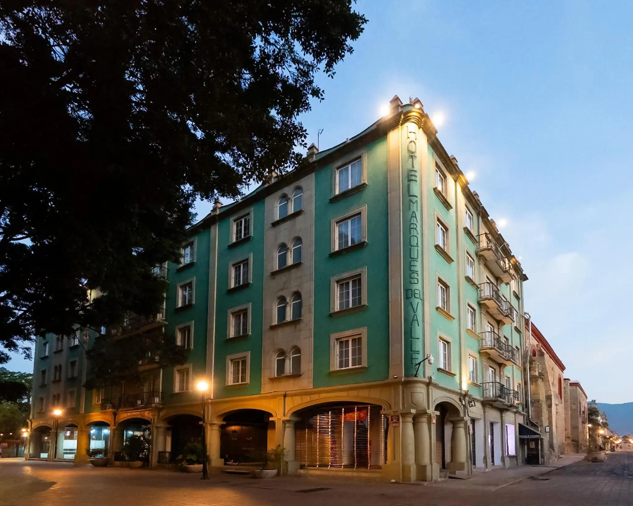 Property building in Hotel Marques Del Valle