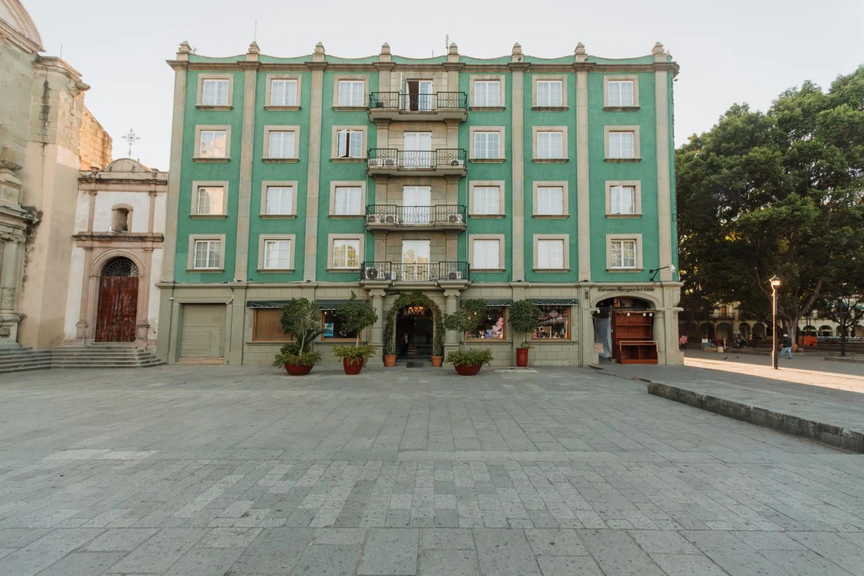 Property building in Hotel Marques Del Valle