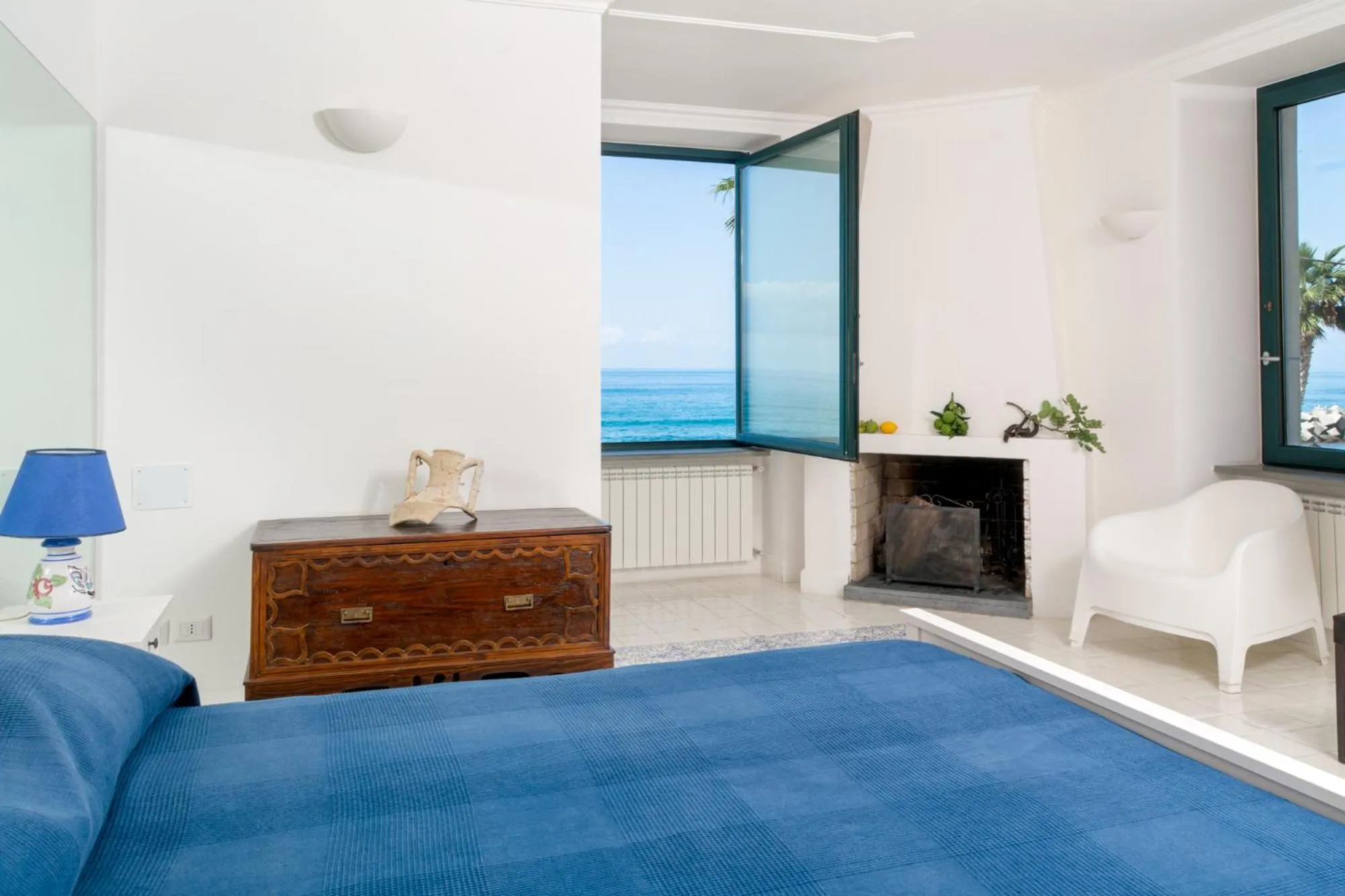 Bed in La Belle Vie B&B