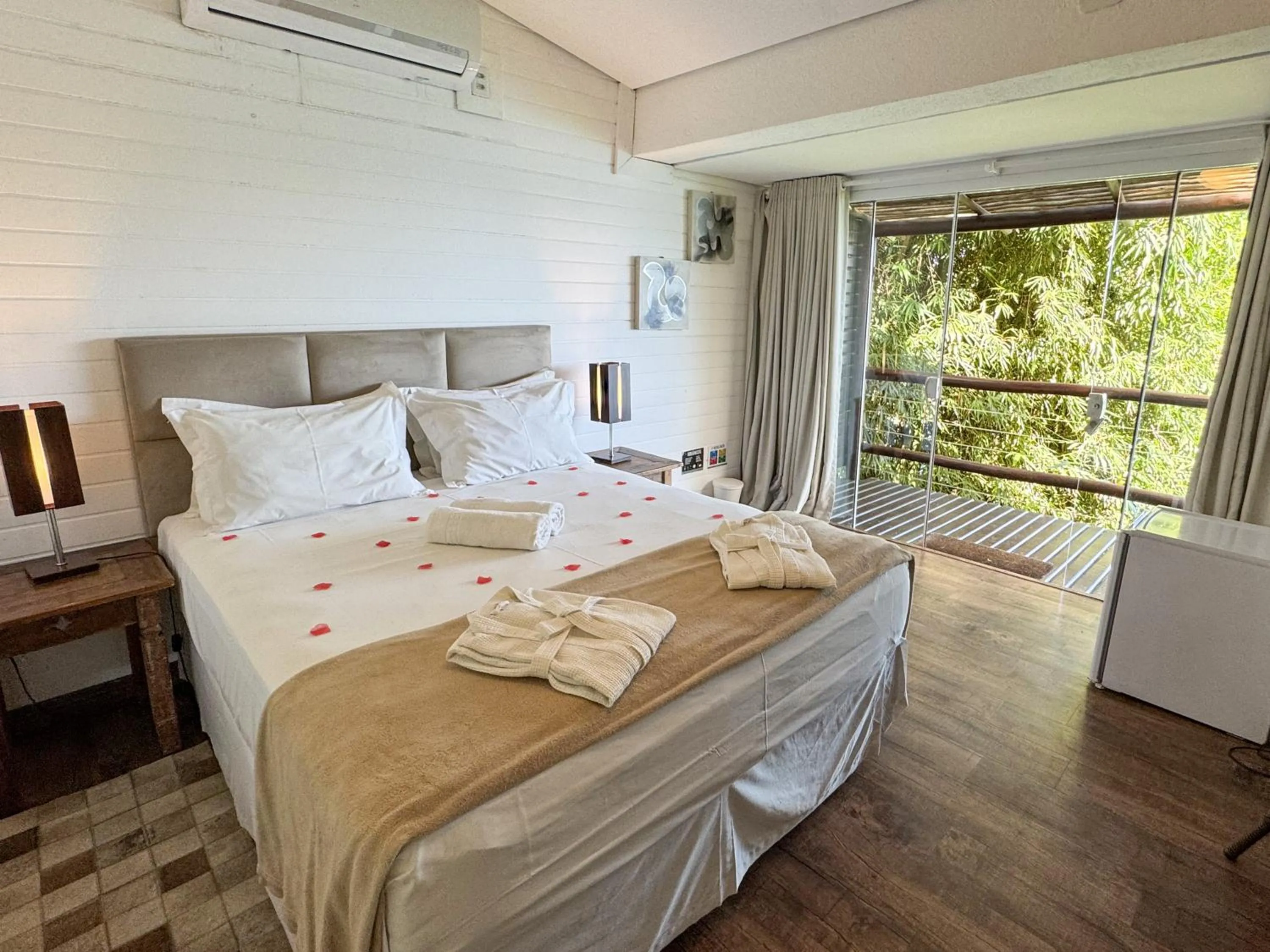 Bedroom, Bed in Ilha de Toque Toque Eco Hotel