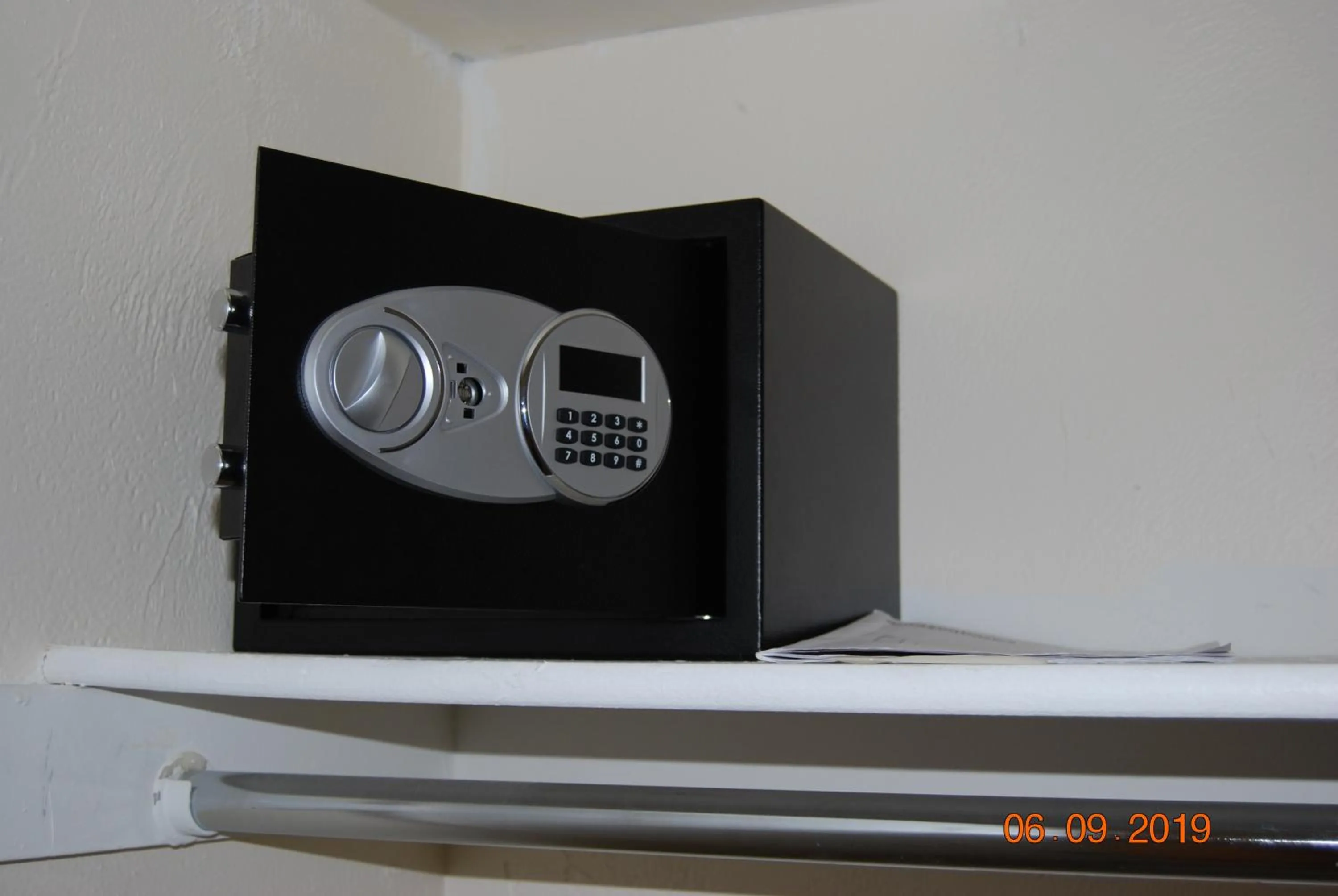 Certificate/Award in Ocean Reserve Piso 7 STR-310