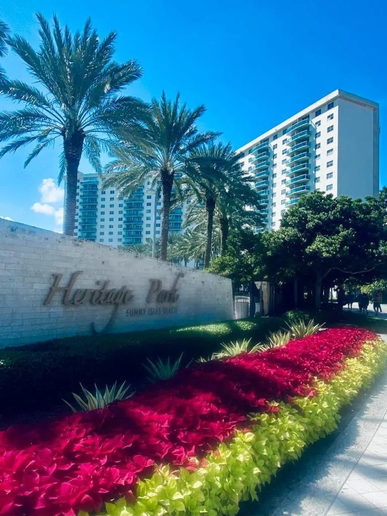 Ocean Reserve Piso 7 STR-310