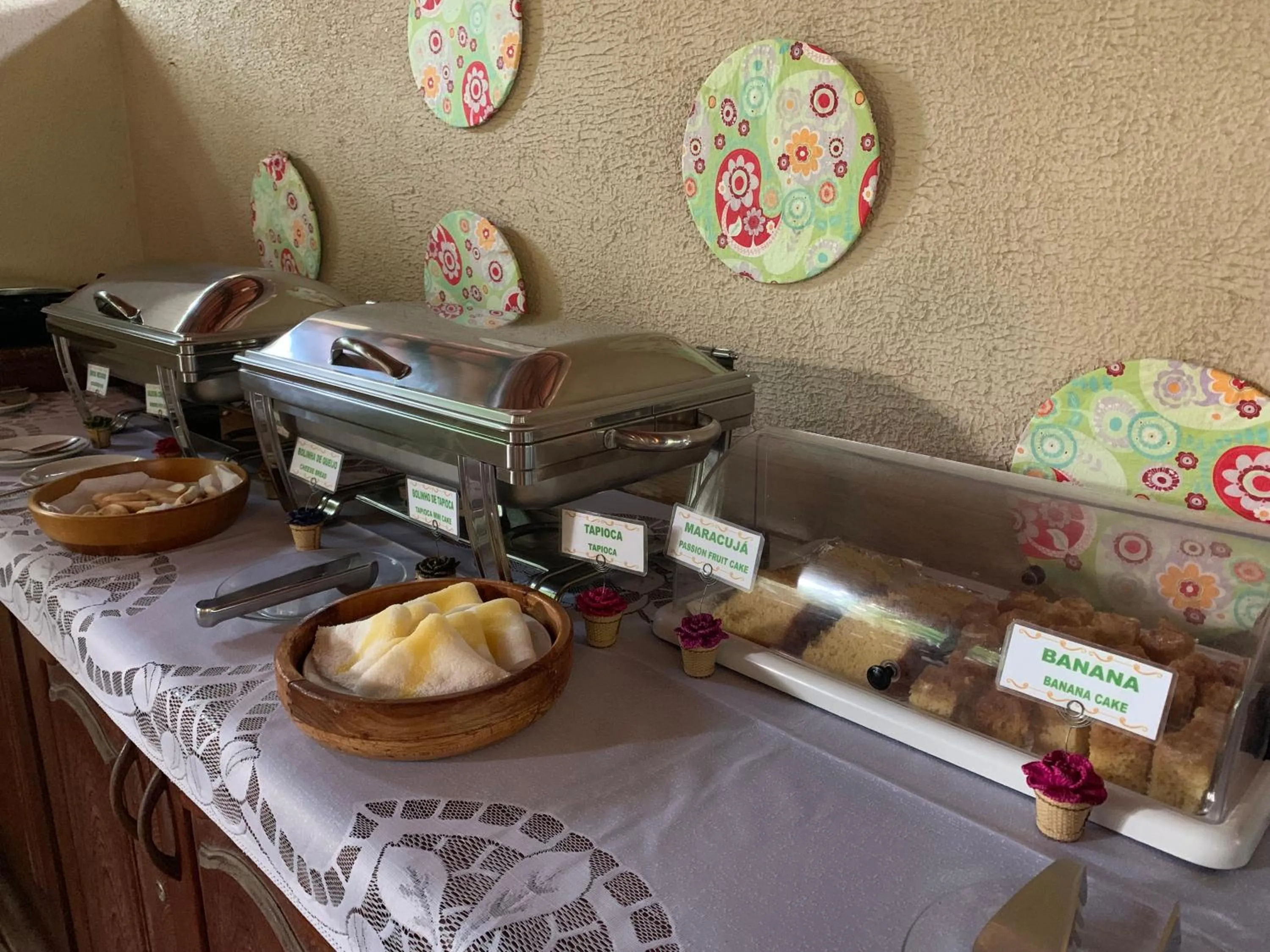 Buffet breakfast in Pousada Do Rio Barreirinhas