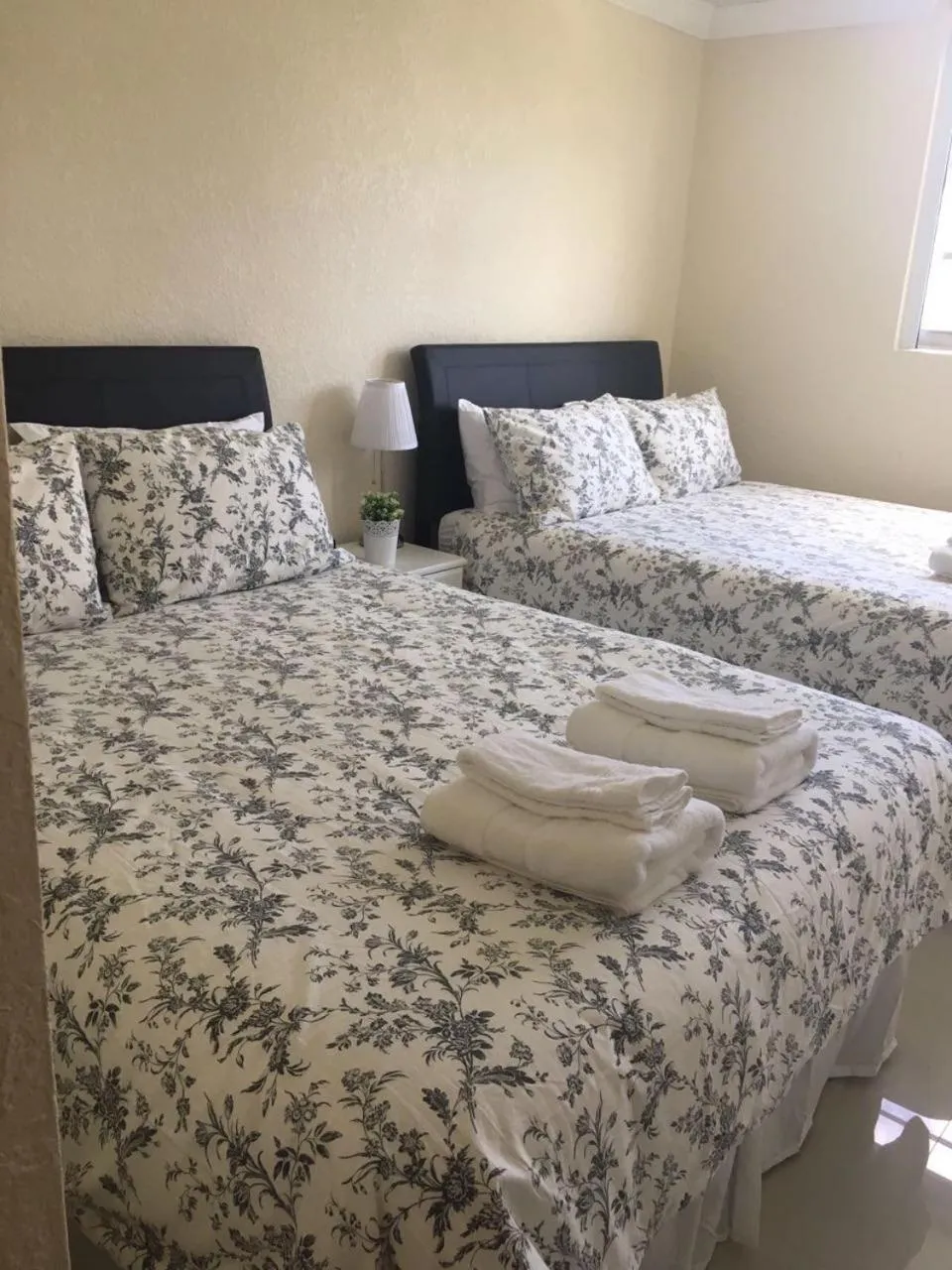 Bedroom, Bed in Ocean Reserve Piso 4 STR264