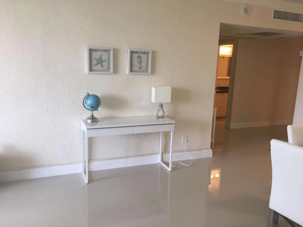 Living room in Ocean Reserve Piso 4 STR264