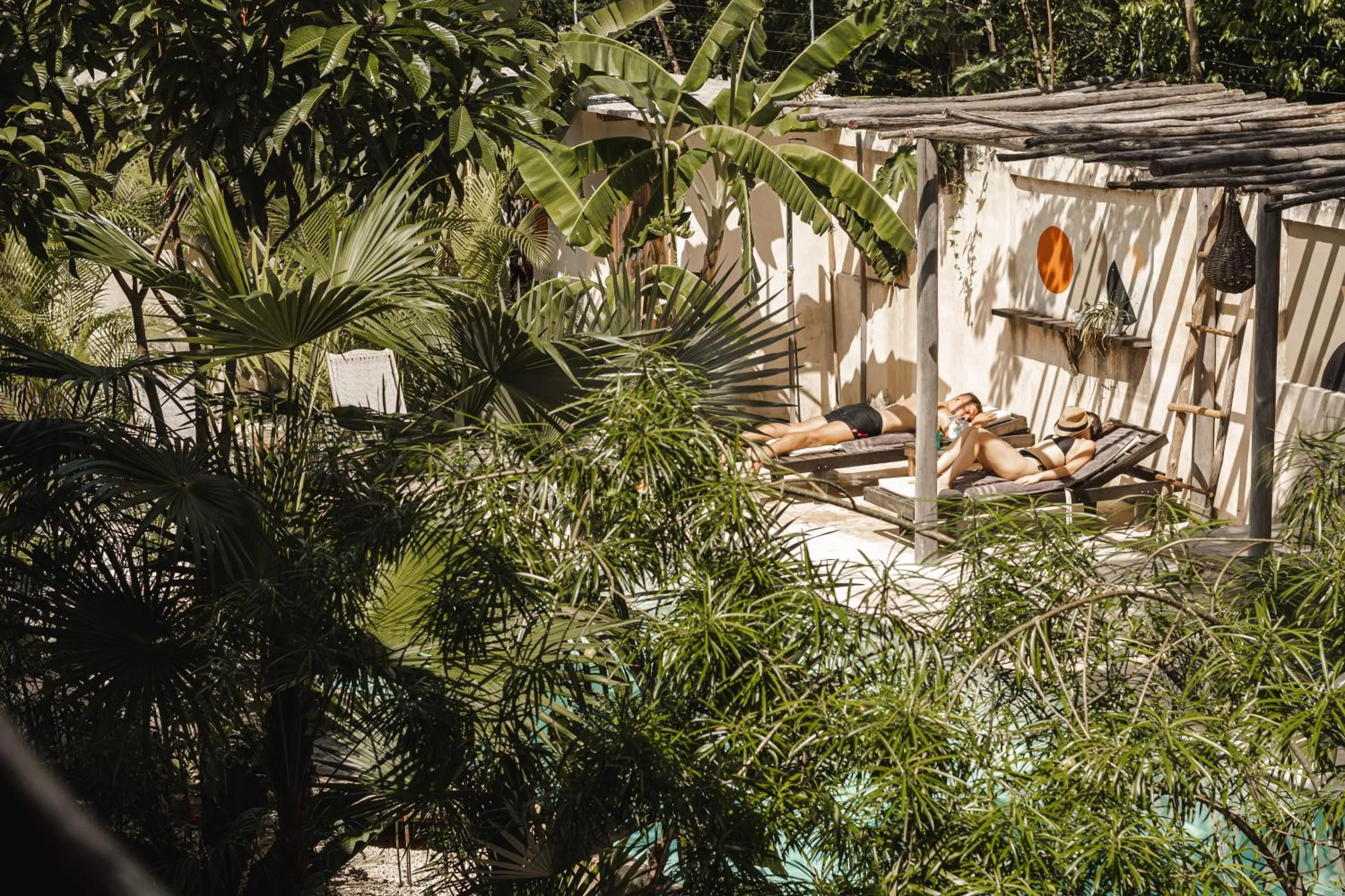 People in Chill Kanil