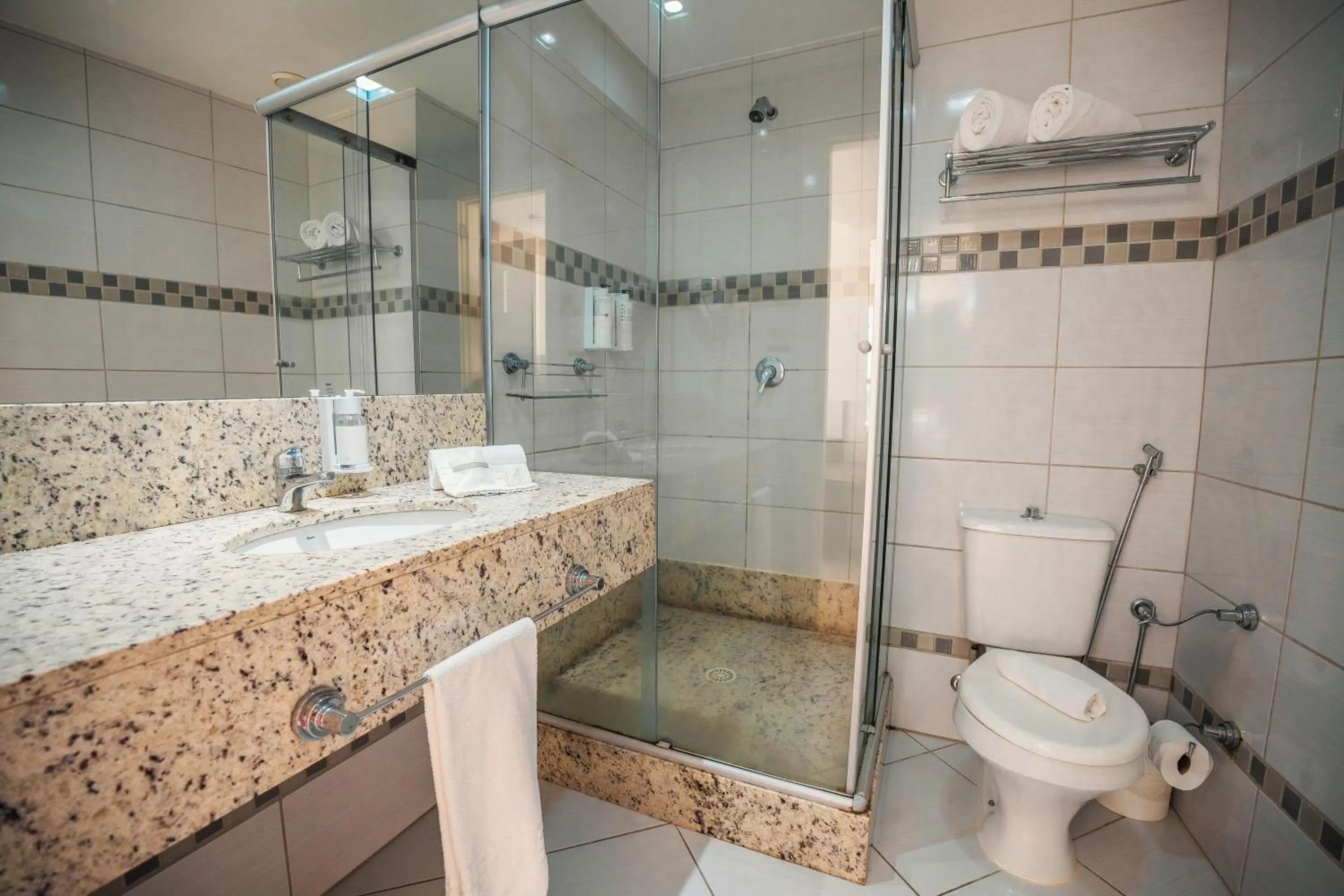 Bathroom in Hotel Laghetto Bento