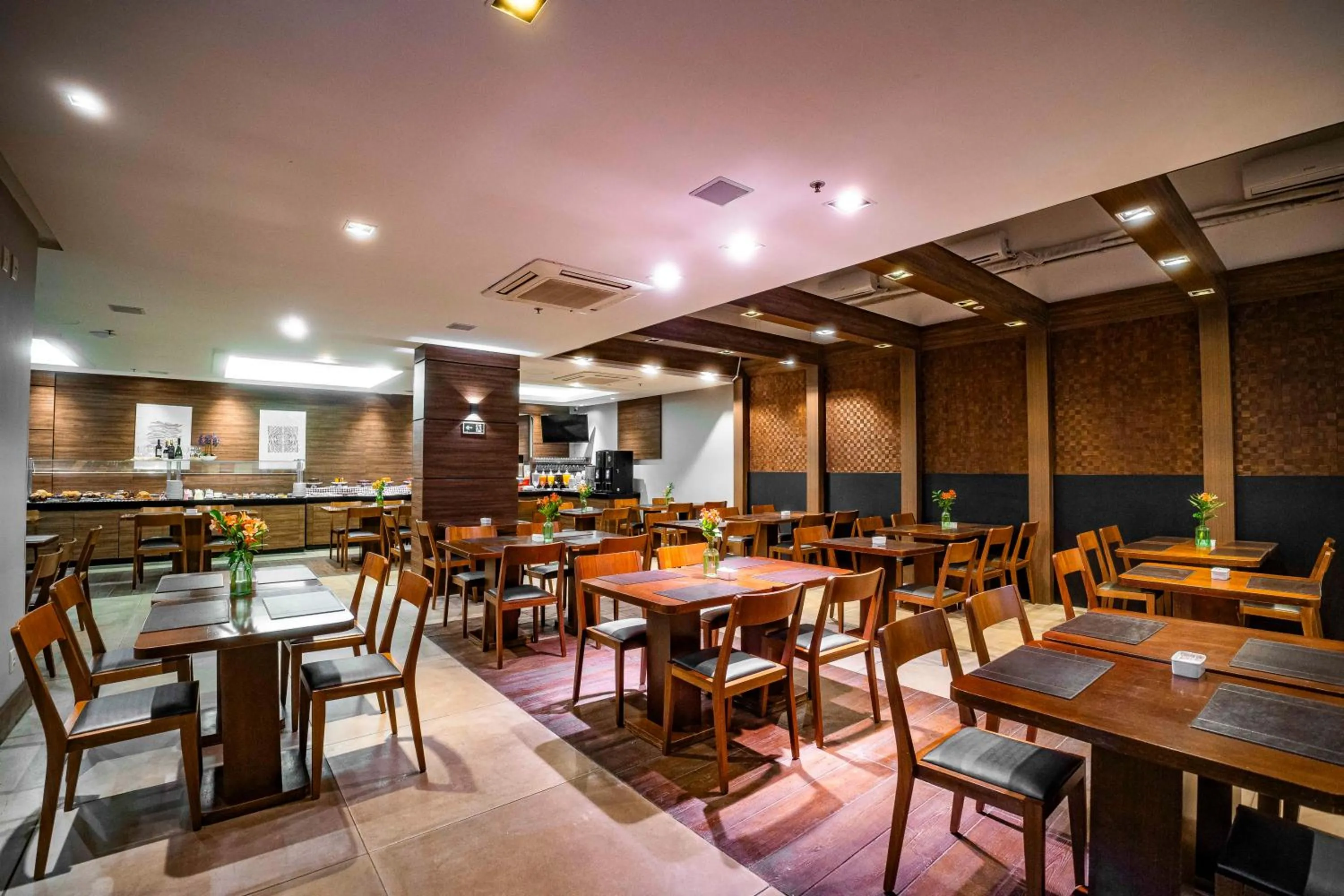 Restaurant/places to eat in Hotel Laghetto Bento