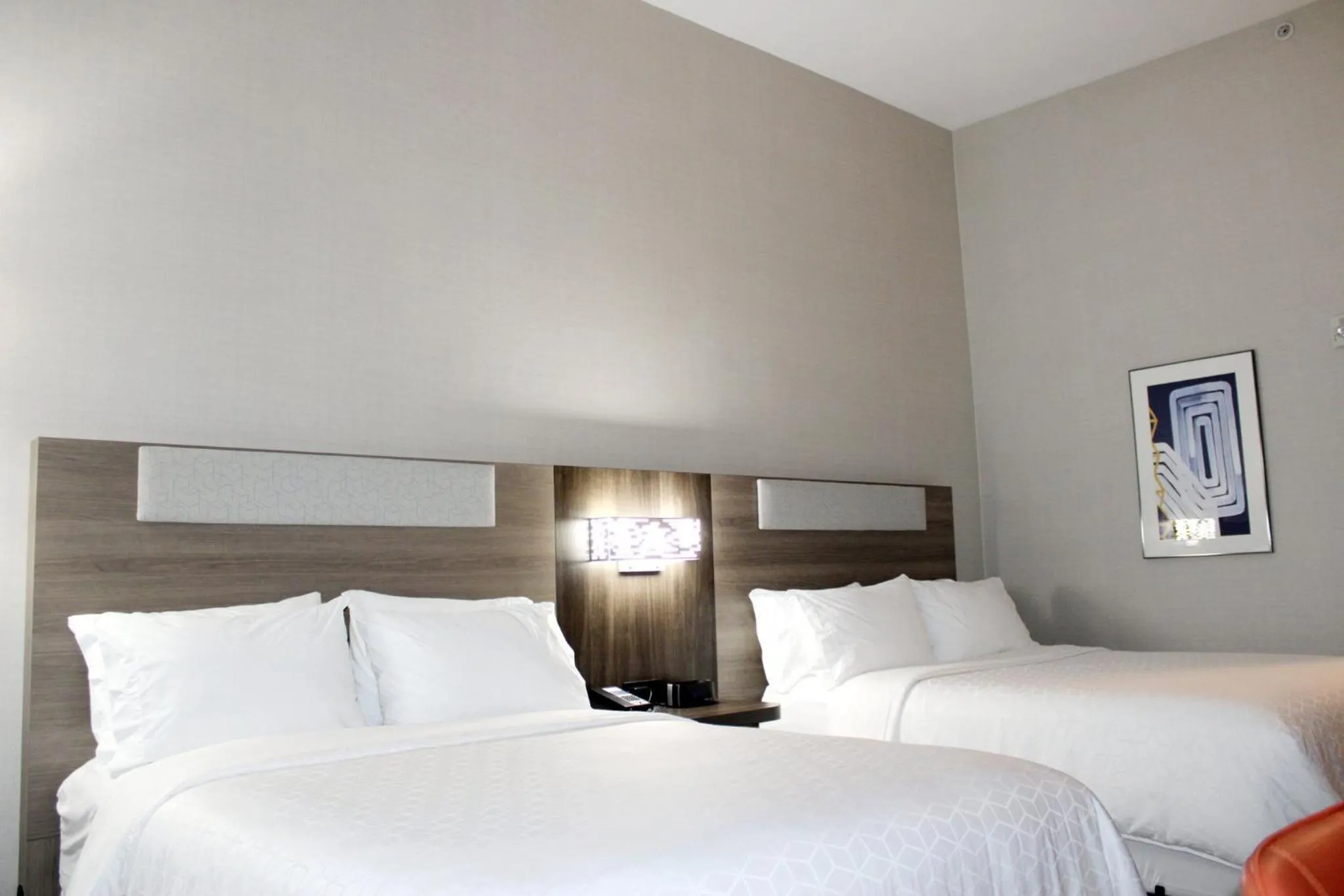 Photo of the whole room, Bed in Holiday Inn Express & Suites Frazier Park by IHG