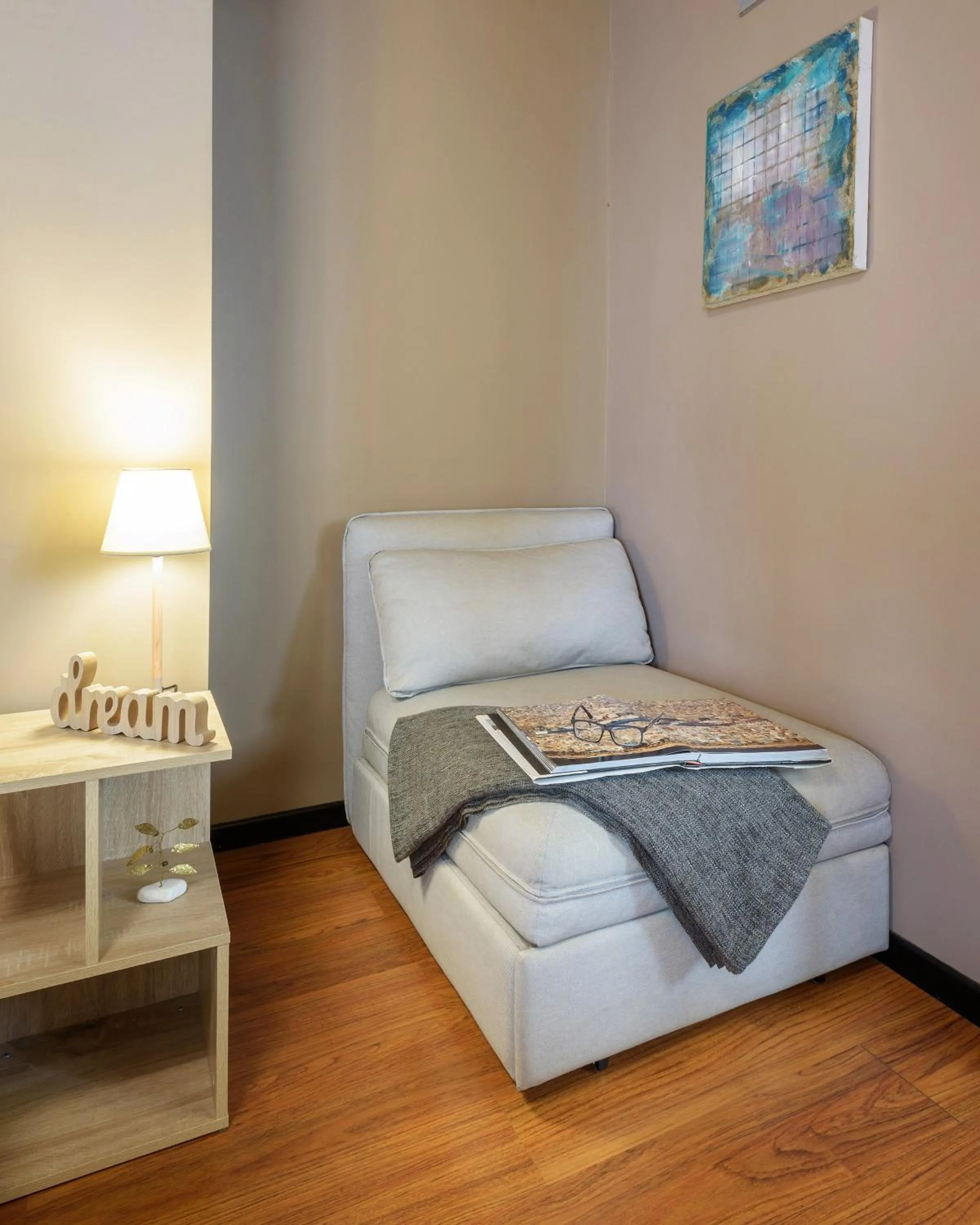 Bedroom, Bed in Armoniko