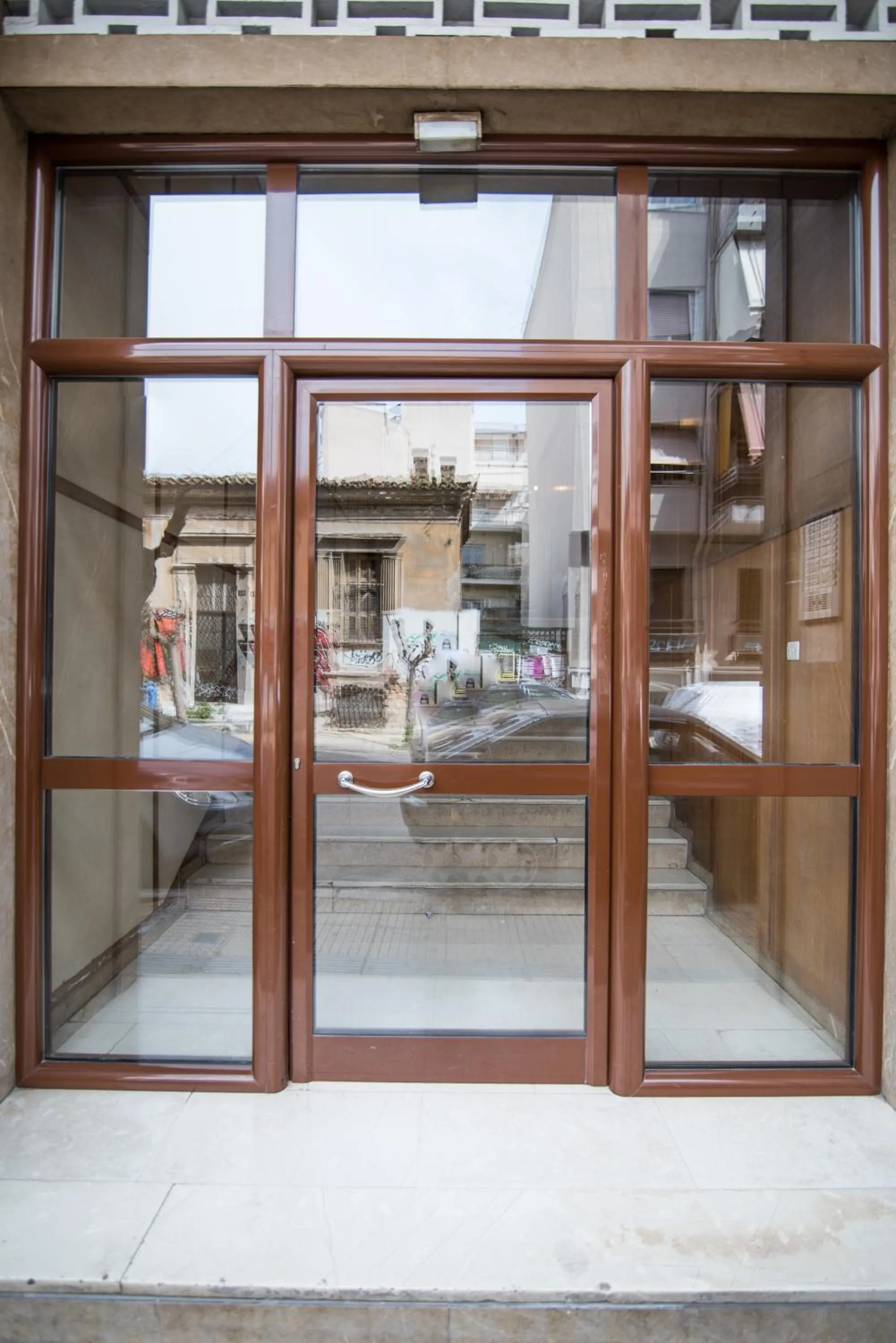 Facade/entrance in Armoniko